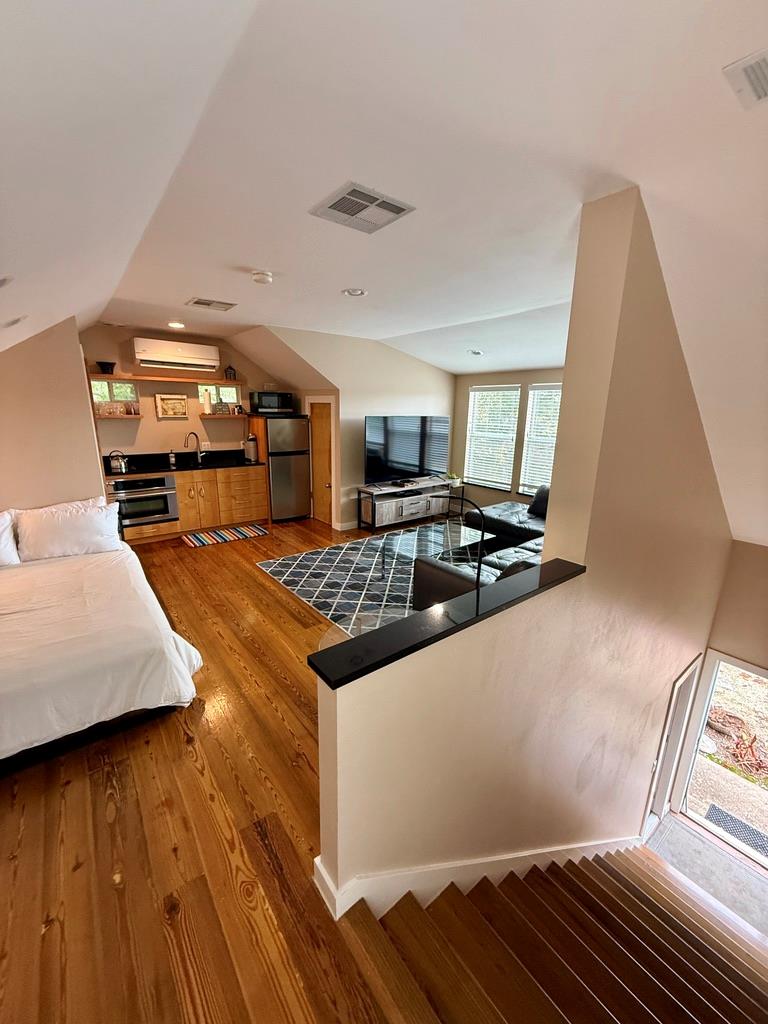 4517 Shoalwood Ave # B, Austin, TX 78756