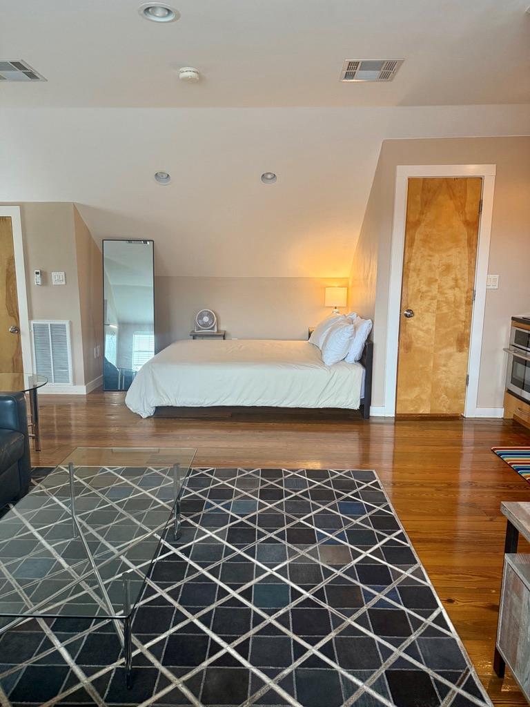 4517 Shoalwood Ave # B, Austin, TX 78756