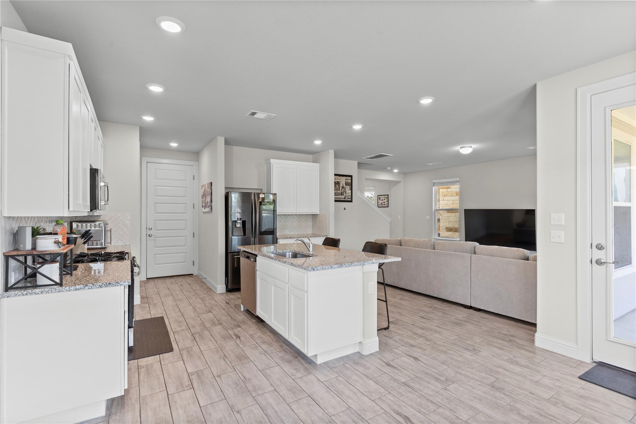 113 Stone Creek Dr, Georgetown, TX 78628