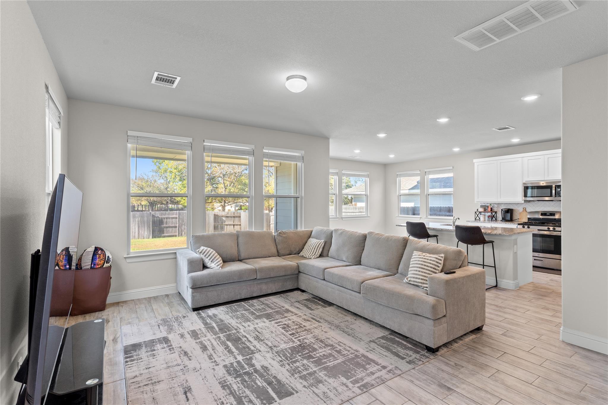 113 Stone Creek Dr, Georgetown, TX 78628