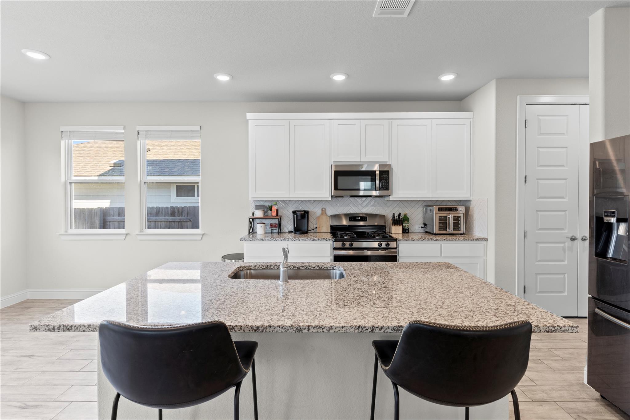 113 Stone Creek Dr, Georgetown, TX 78628