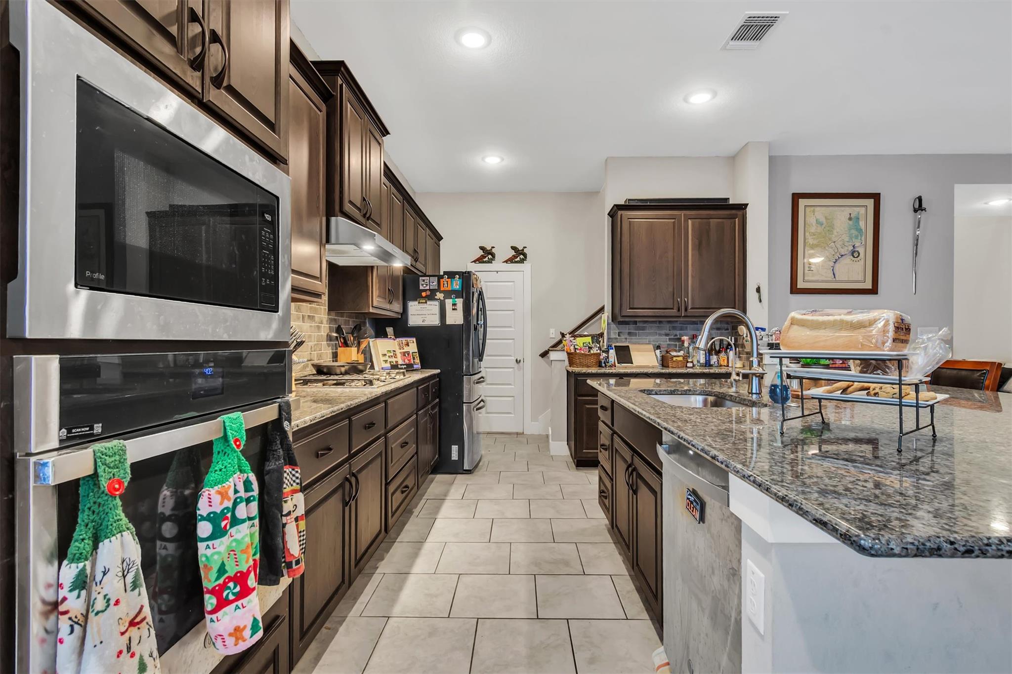 487 Gamble Dr, Buda, TX 78610