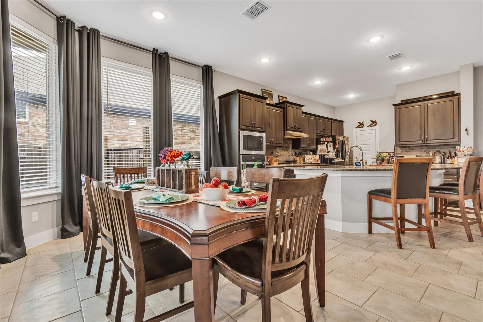 487 Gamble Dr, Buda, TX 78610