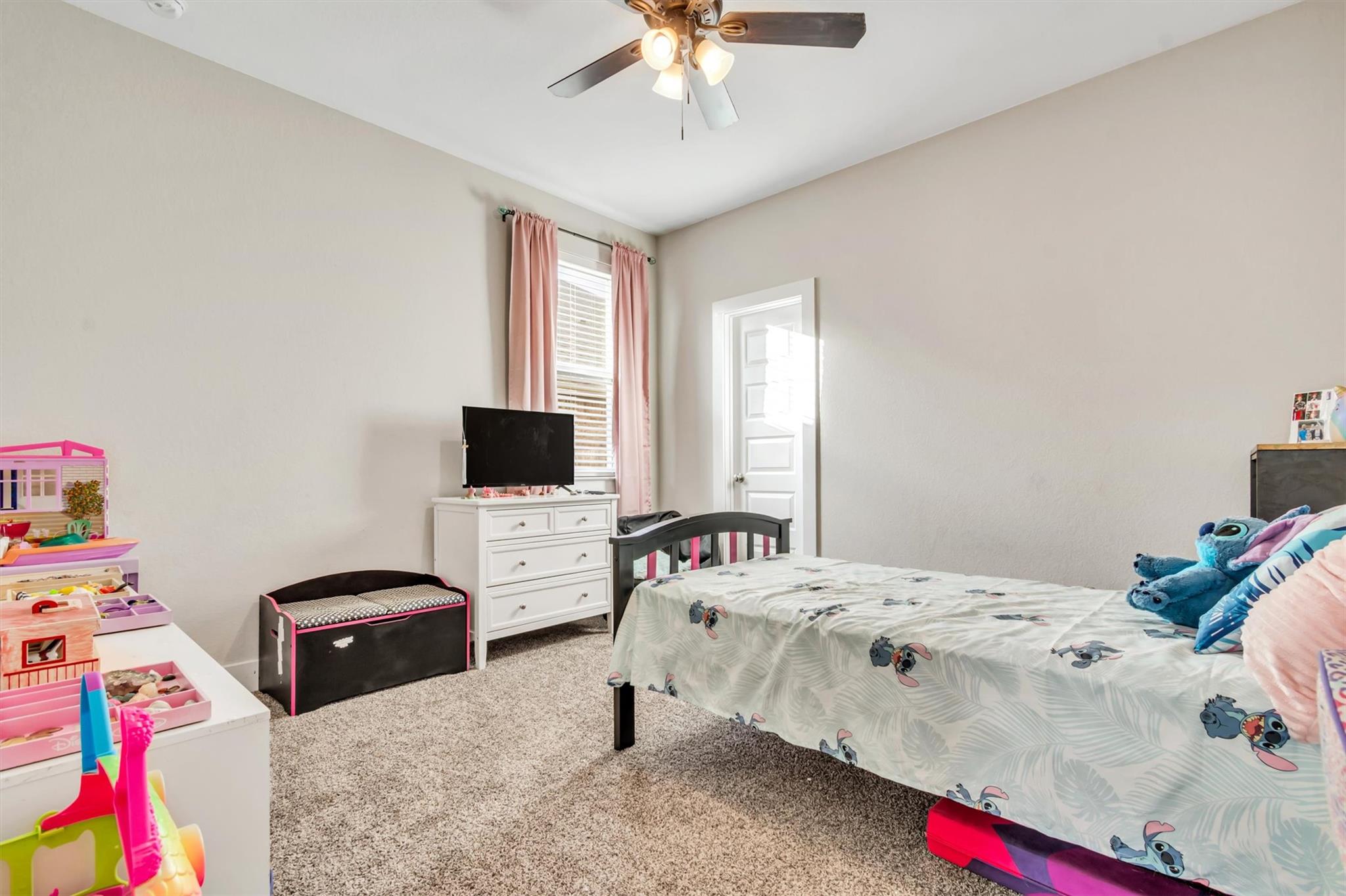 487 Gamble Dr, Buda, TX 78610