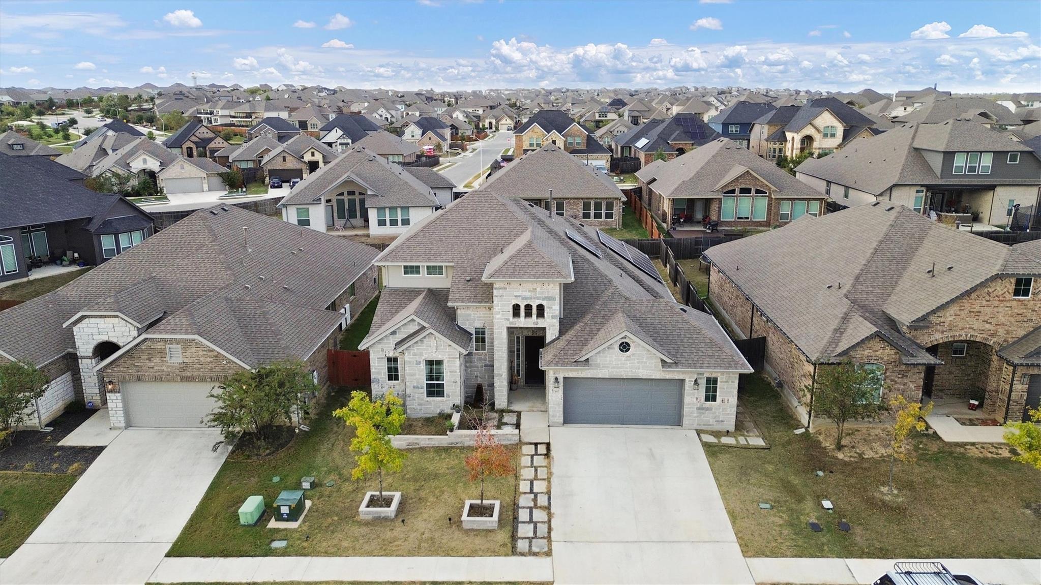 487 Gamble Dr, Buda, TX 78610