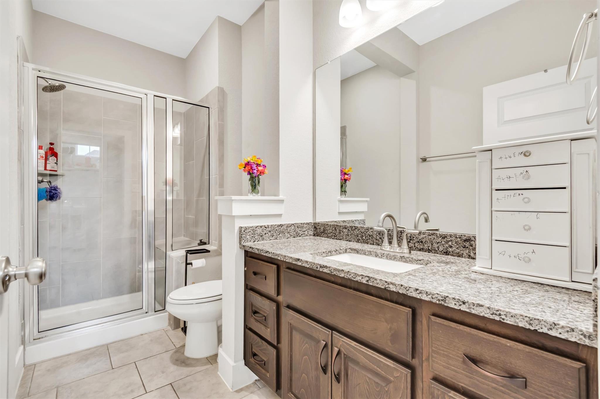 487 Gamble Dr, Buda, TX 78610