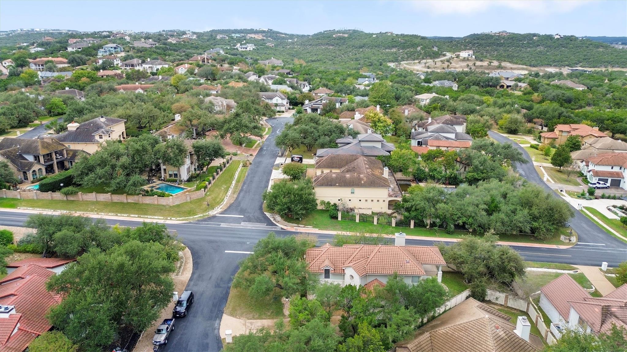 6 Monarch Oaks Ln, Austin, TX 78738