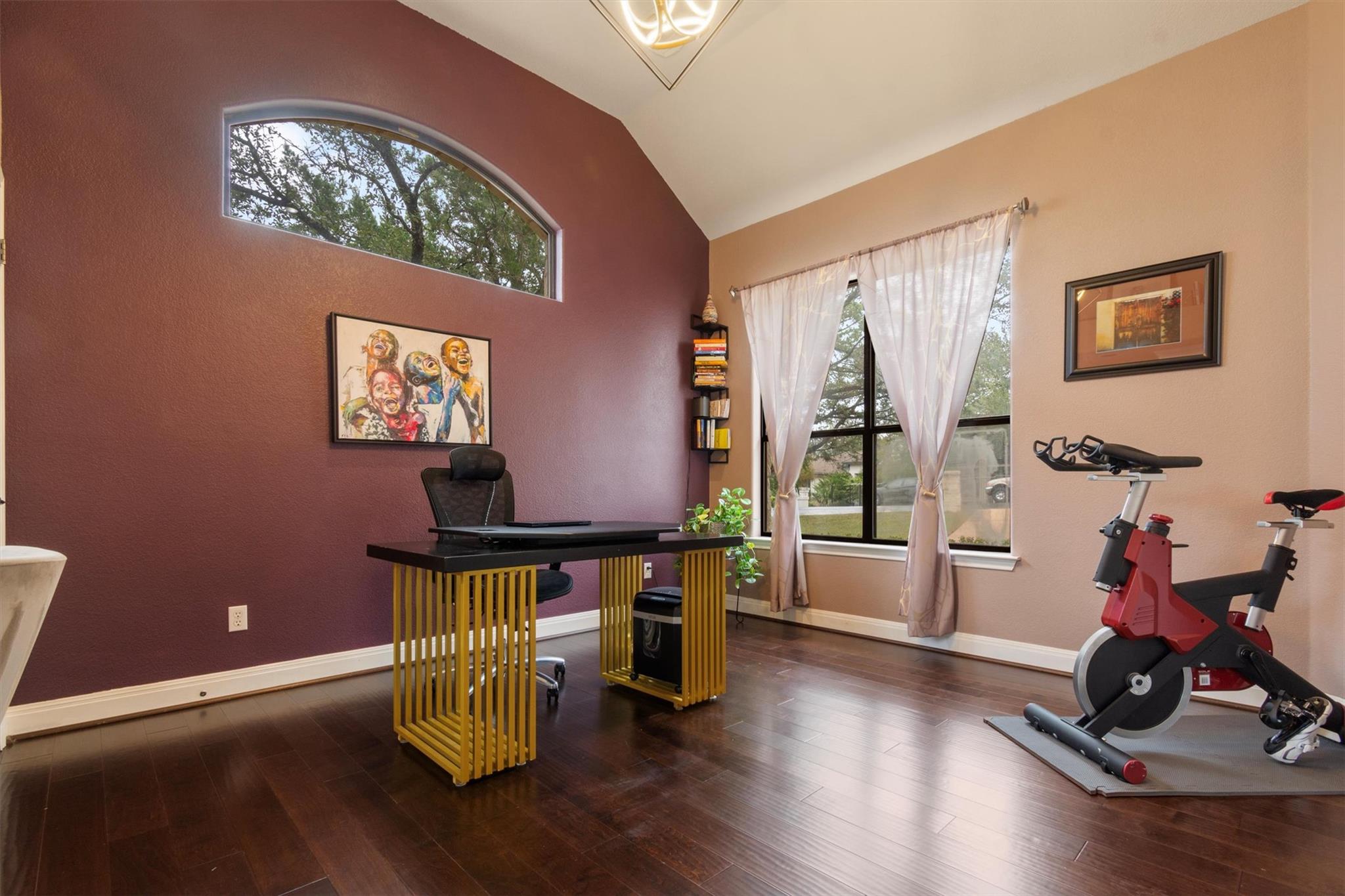 6 Monarch Oaks Ln, Austin, TX 78738