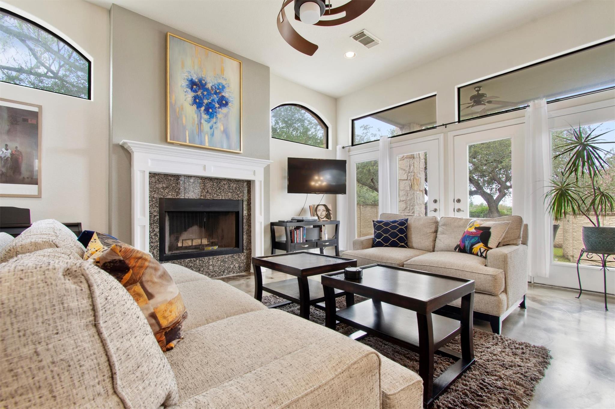 6 Monarch Oaks Ln, Austin, TX 78738