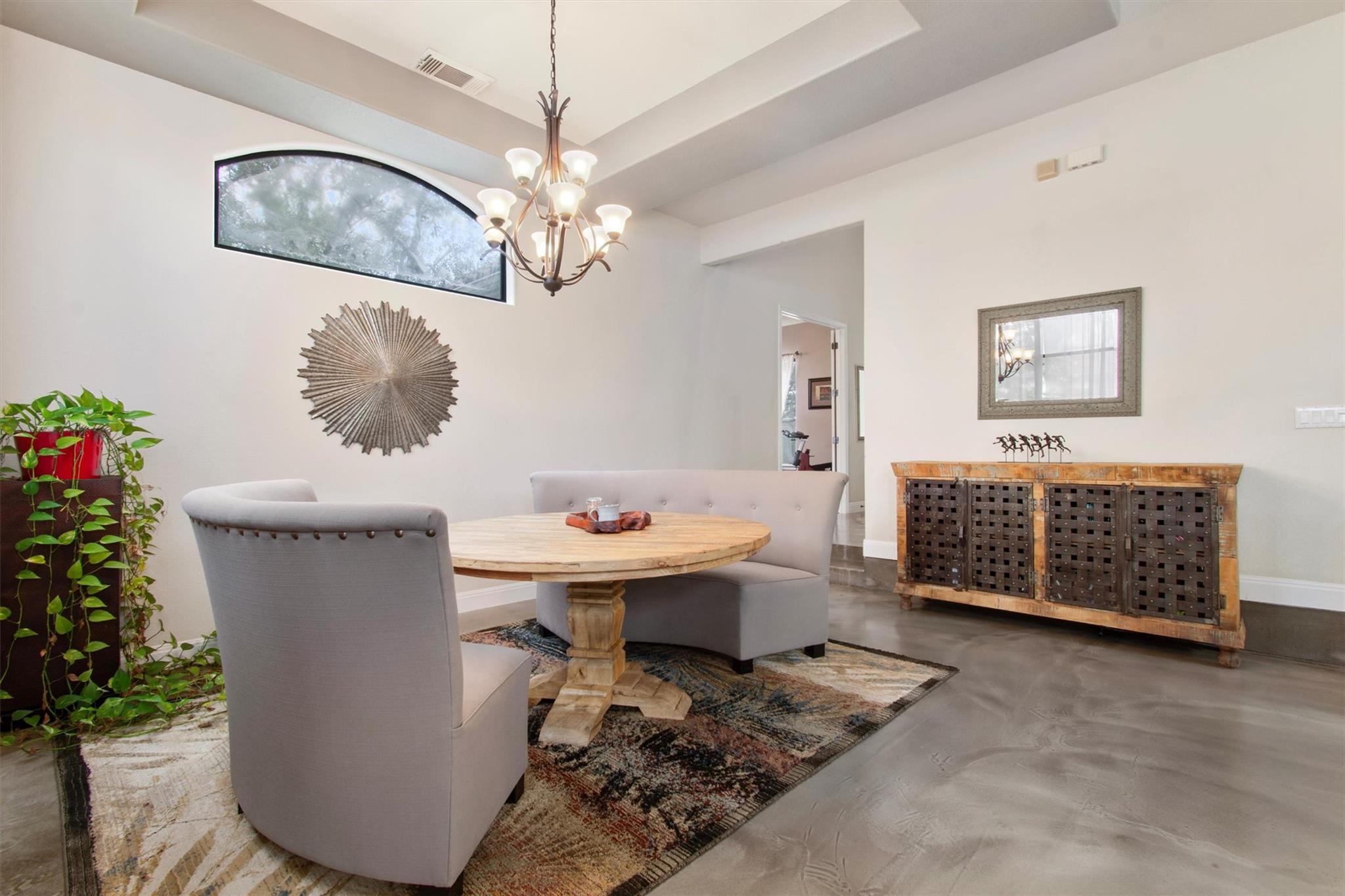 6 Monarch Oaks Ln, Austin, TX 78738