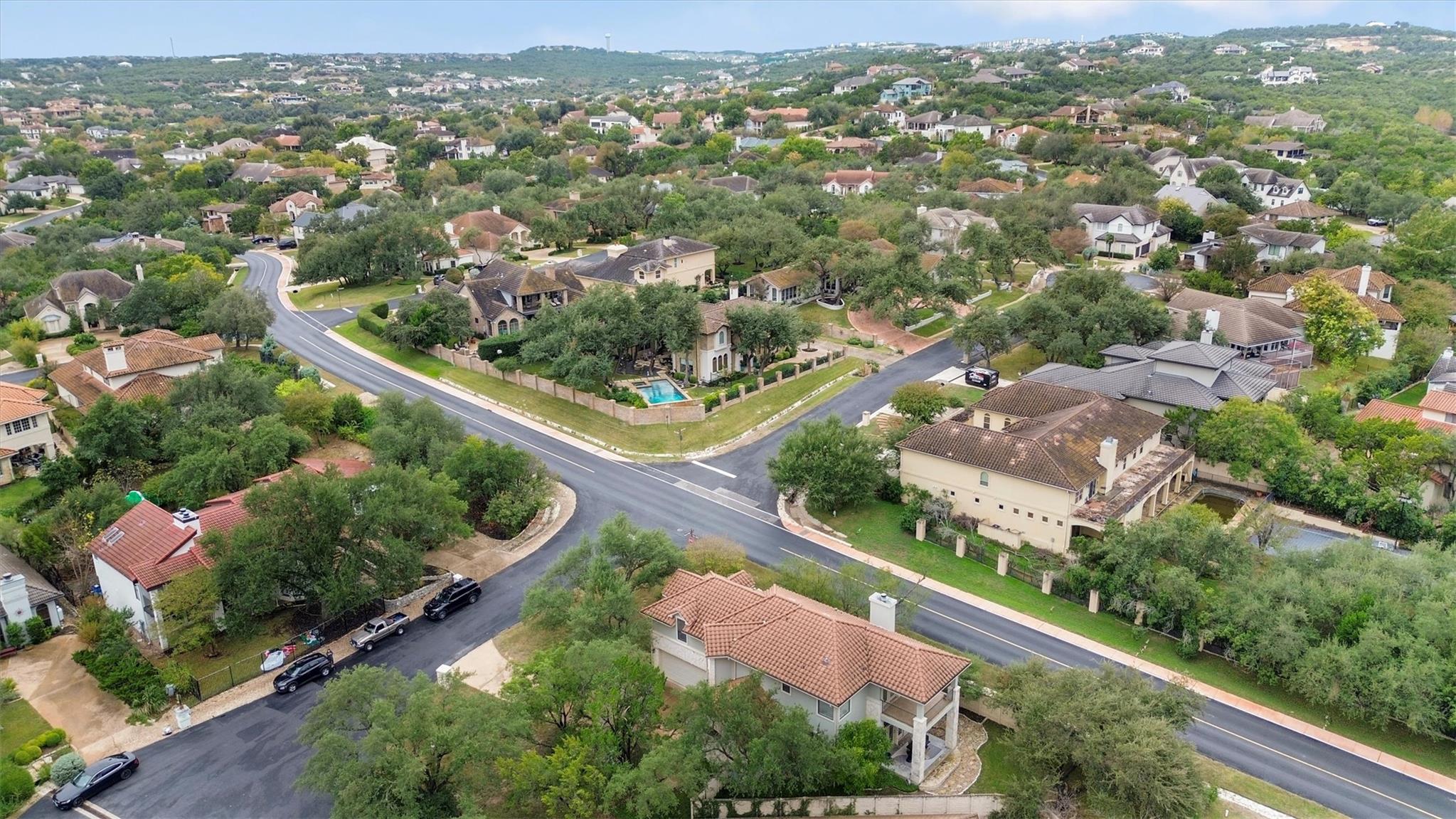 6 Monarch Oaks Ln, Austin, TX 78738