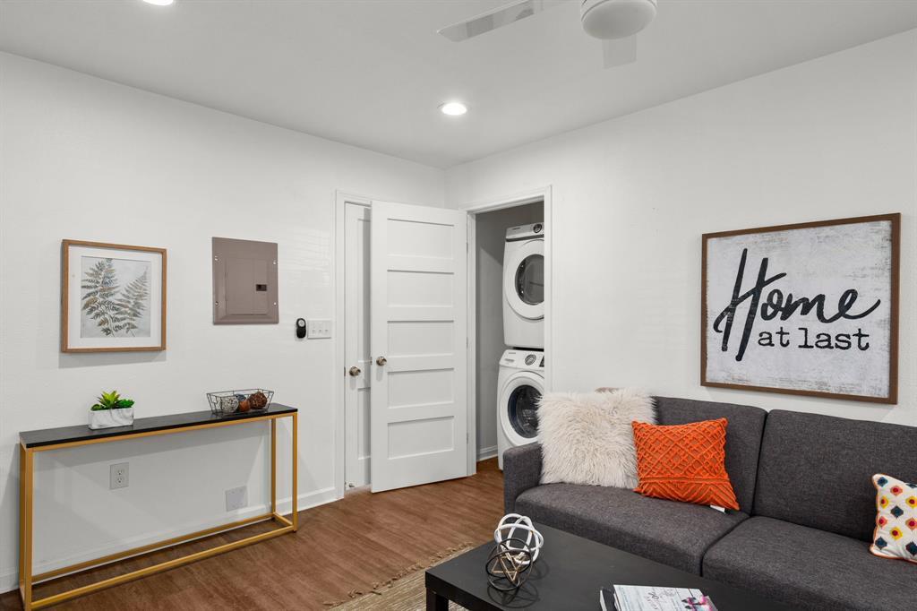 301 E 33rd St # 4, Austin, TX 78705