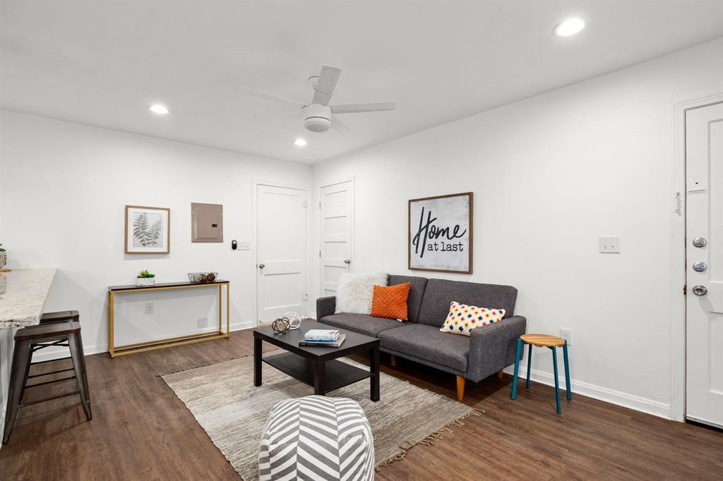 301 E 33rd St # 4, Austin, TX 78705