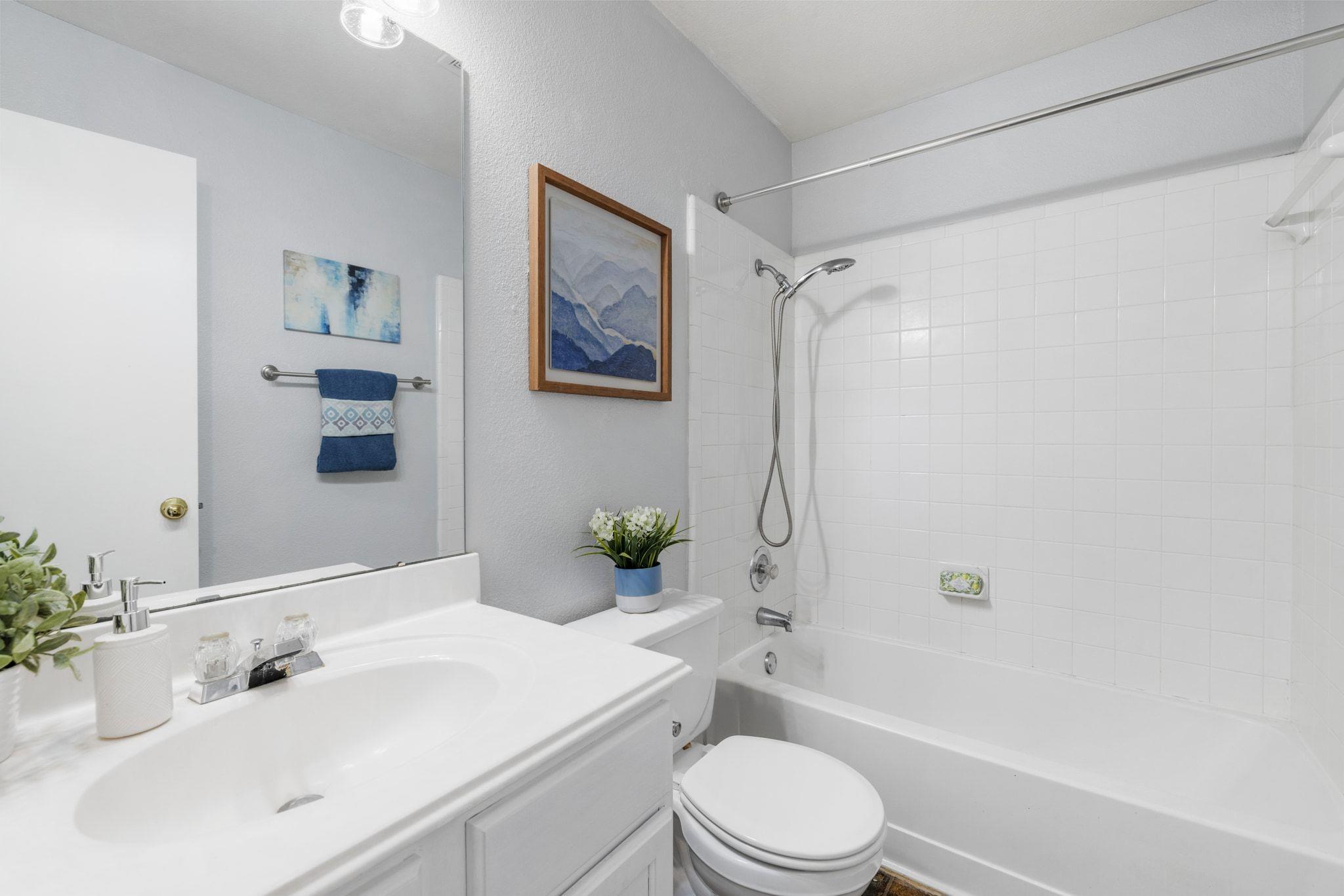 116 Cotton Creek Way, Hutto, TX 78634