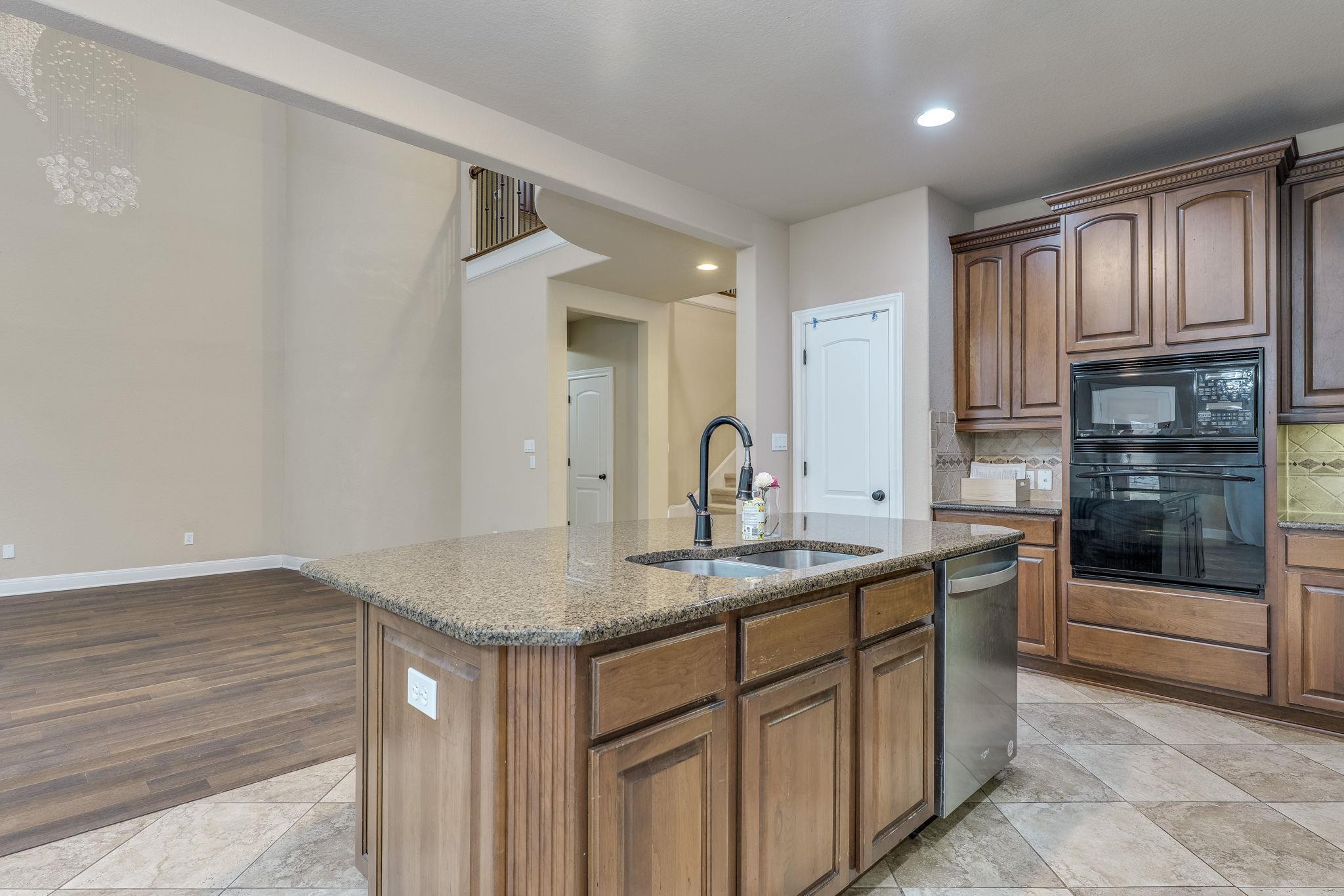 11629 Woodland Hills Trl, Austin, TX 78732