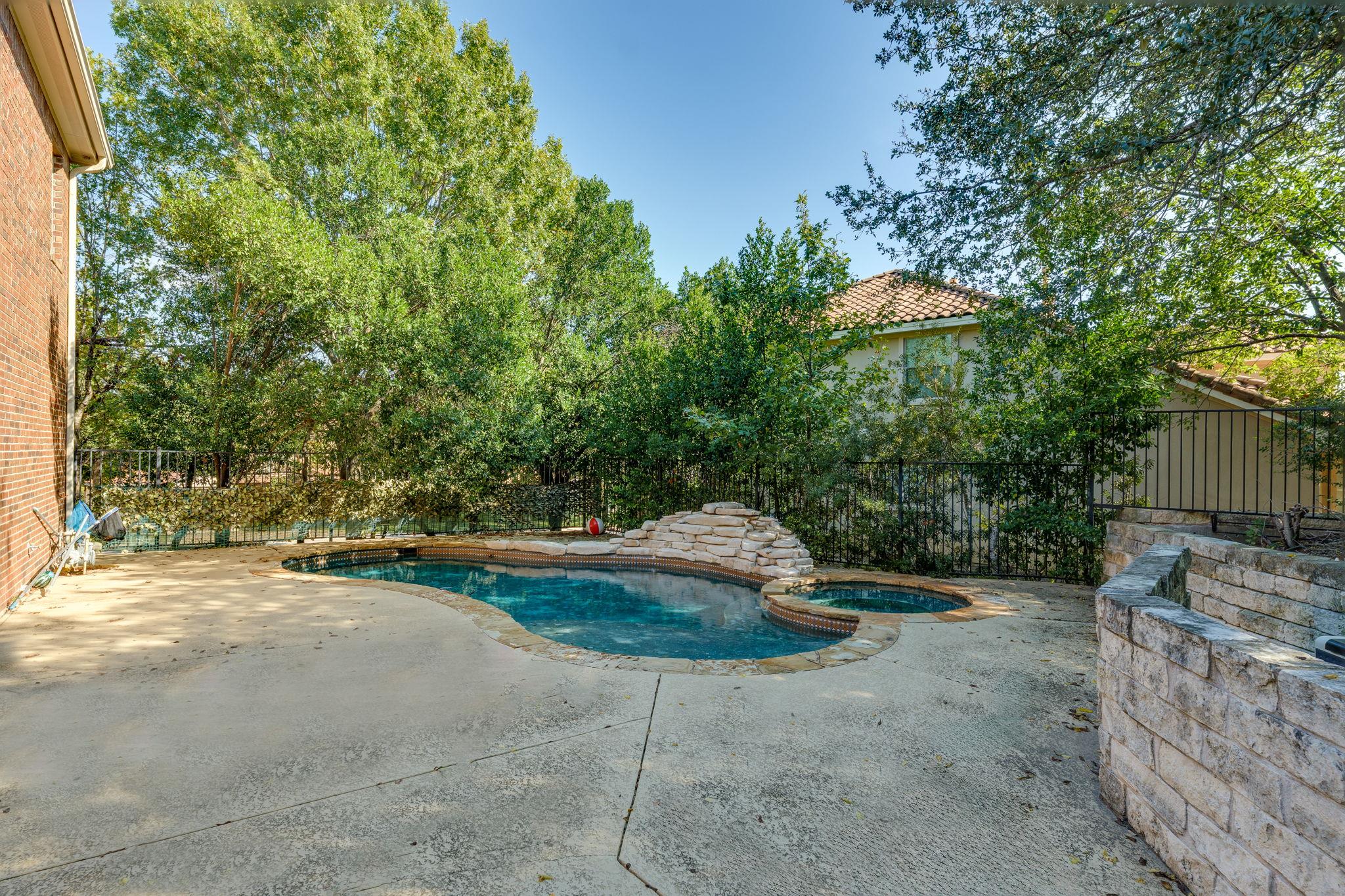 11629 Woodland Hills Trl, Austin, TX 78732