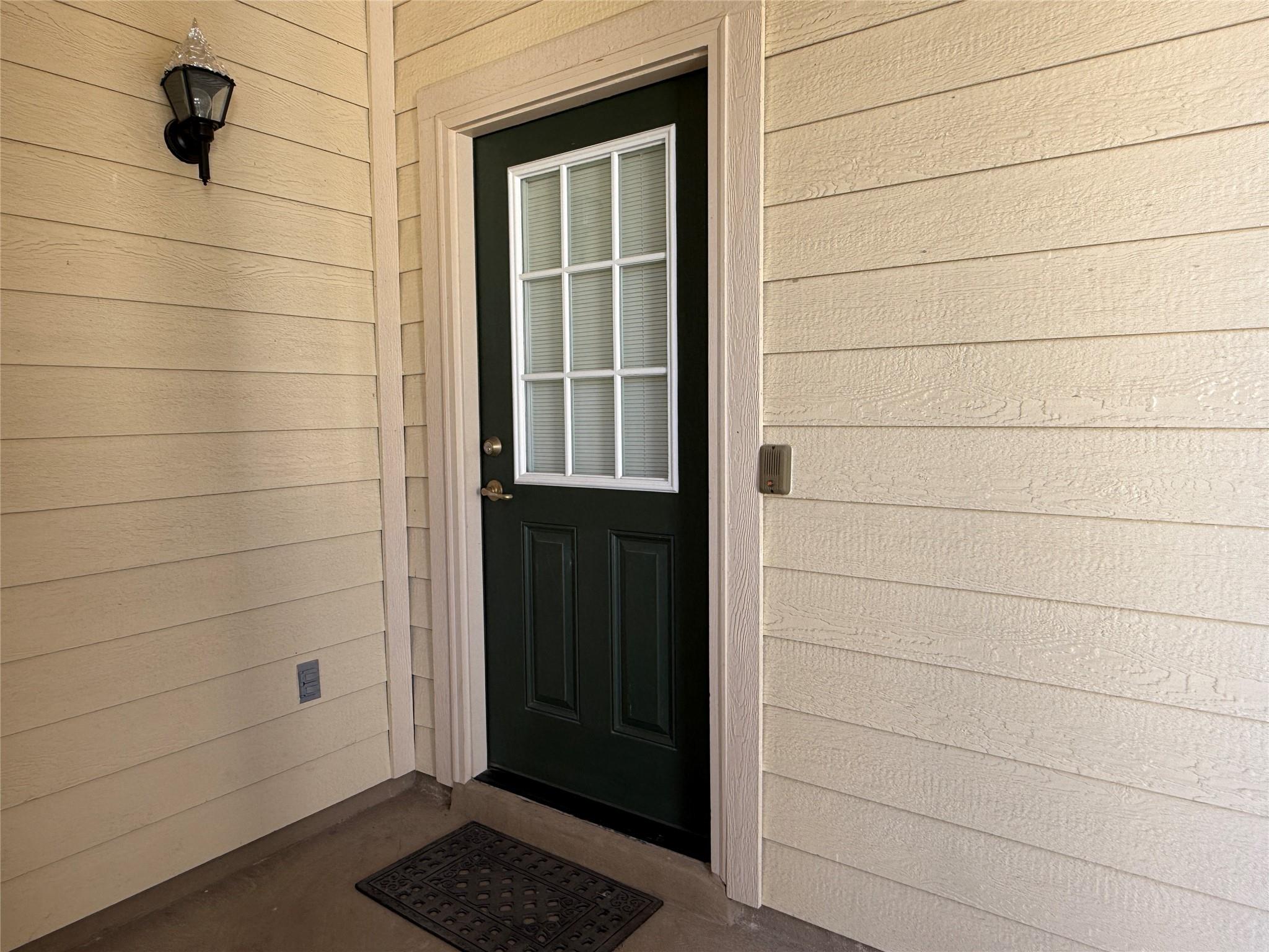 129 Essex Ln, Georgetown, TX 78633