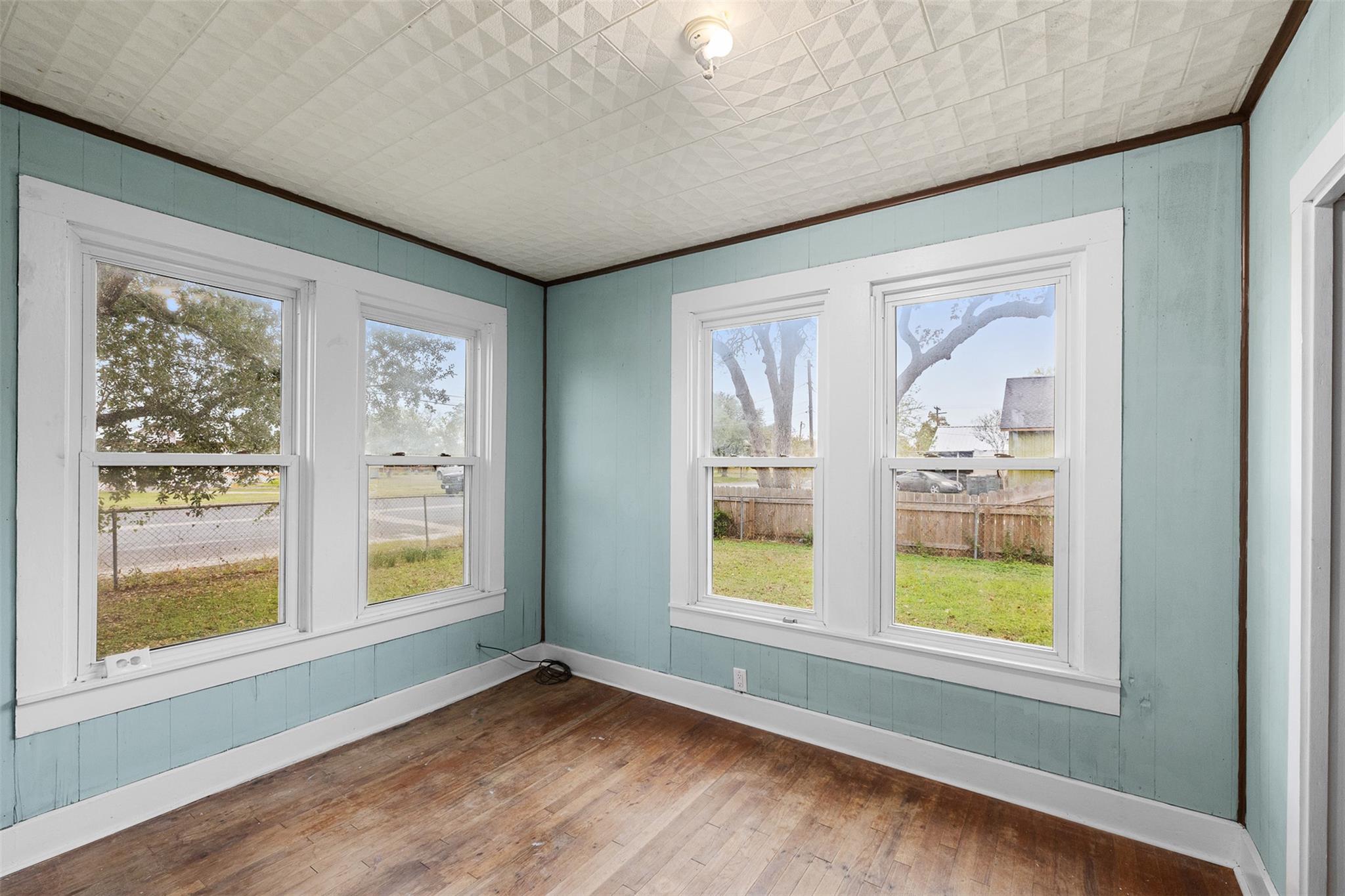 148 E Boundary St, Giddings, TX 78942