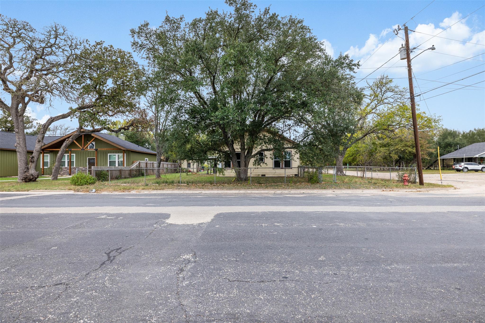 148 E Boundary St, Giddings, TX 78942
