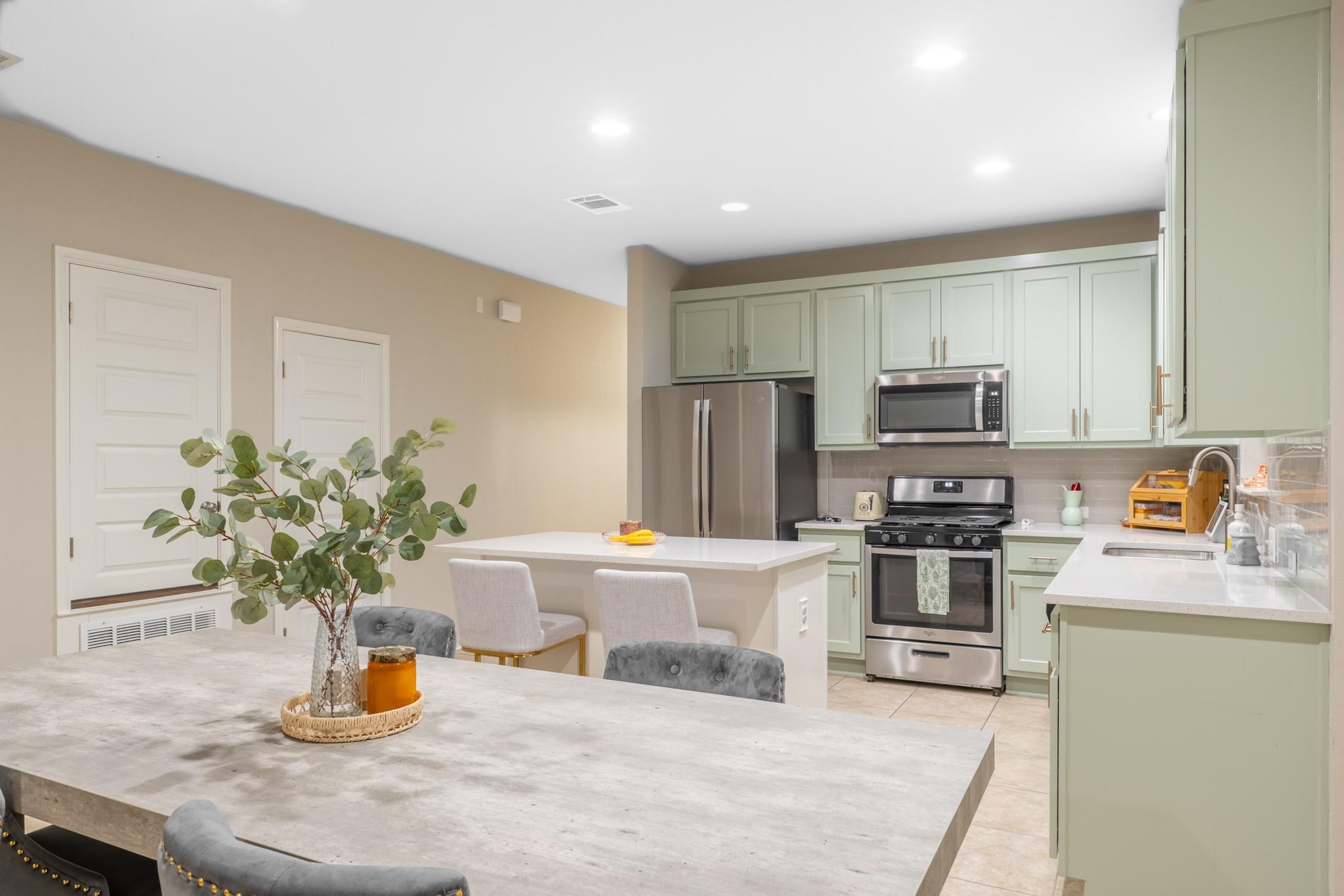 2428 Pecan Island Dr, Leander, TX 78641