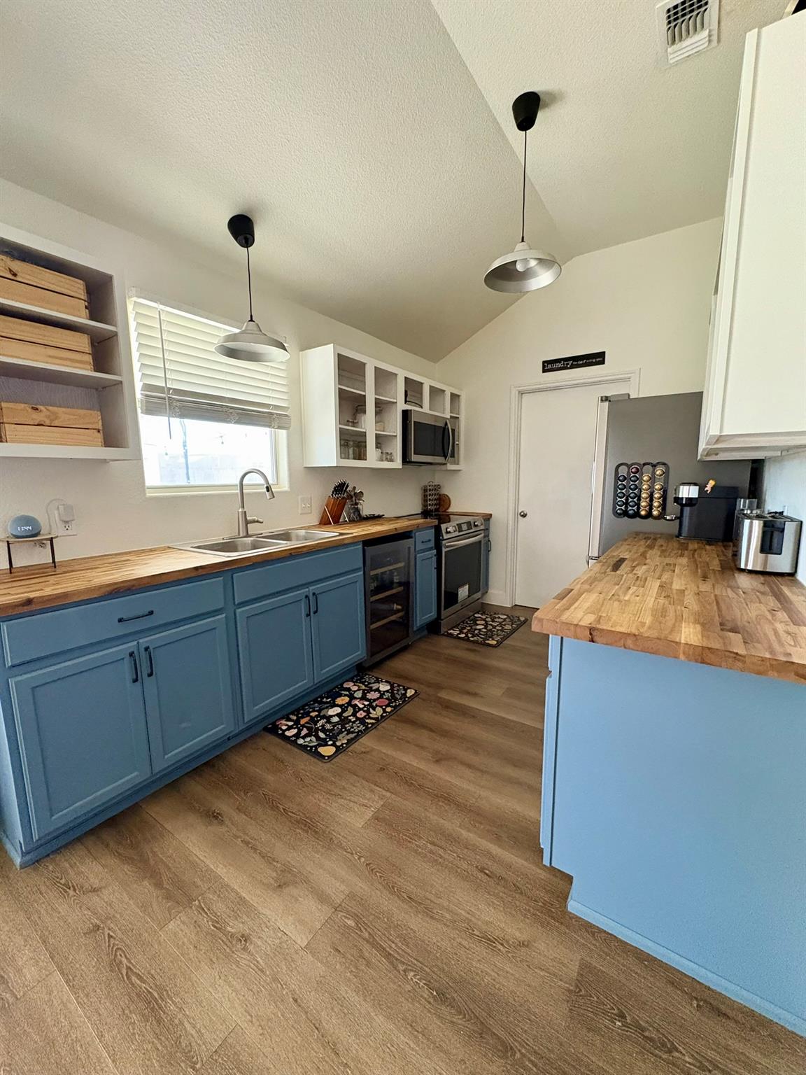 320 Moonstone Dr, Jarrell, TX 76537