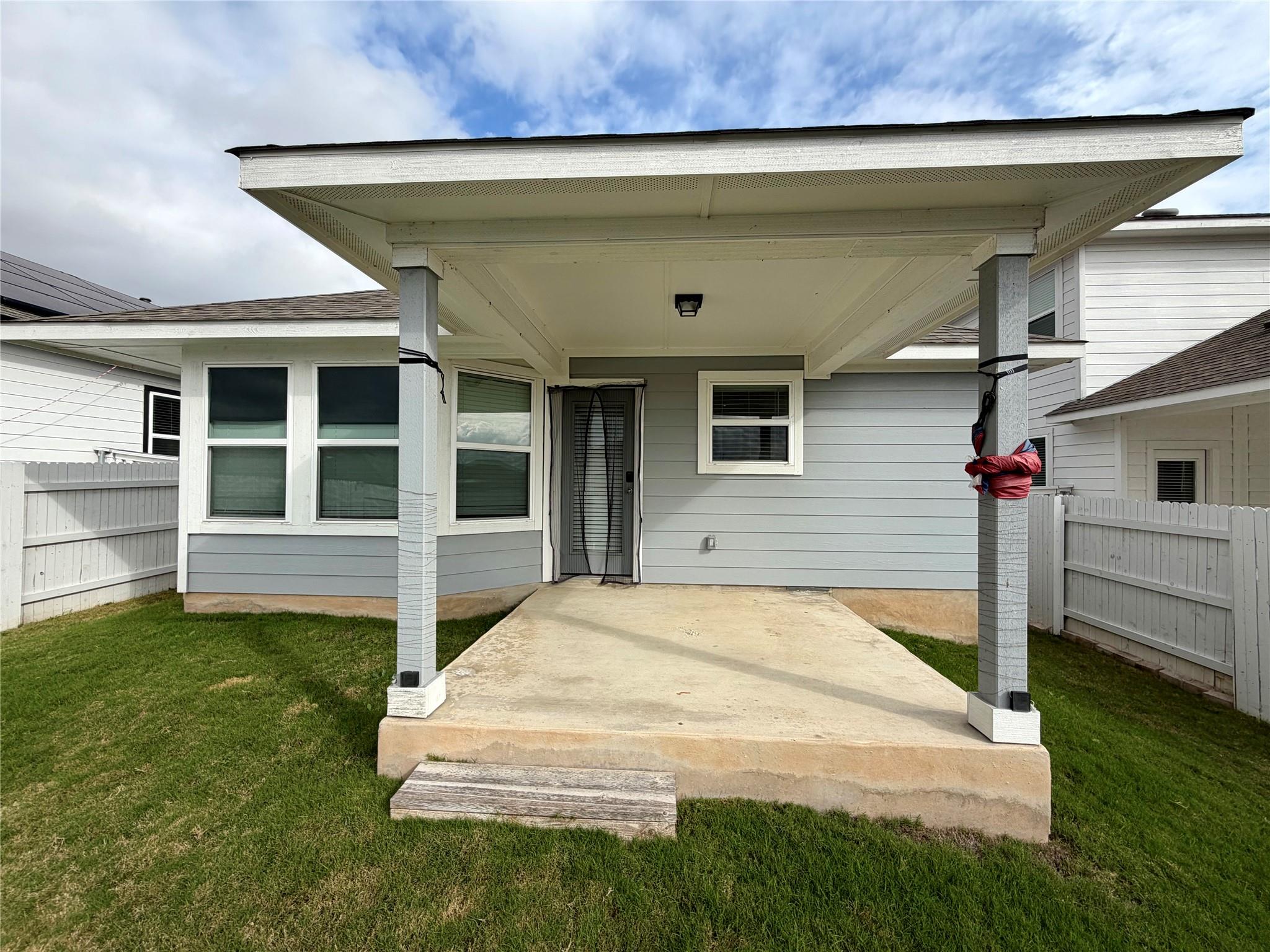 159 Appleberry Ln, Elgin, TX 78621