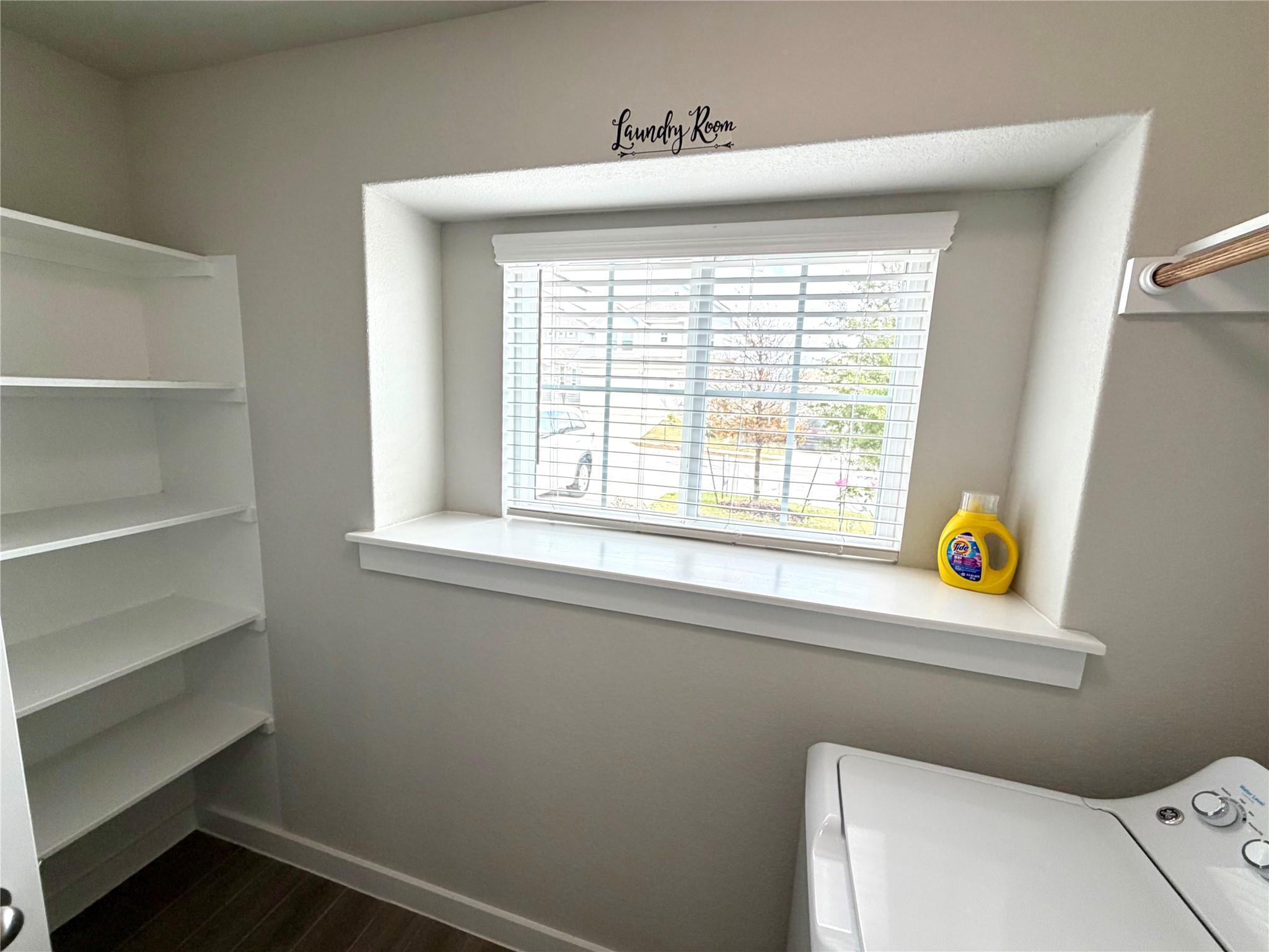 159 Appleberry Ln, Elgin, TX 78621