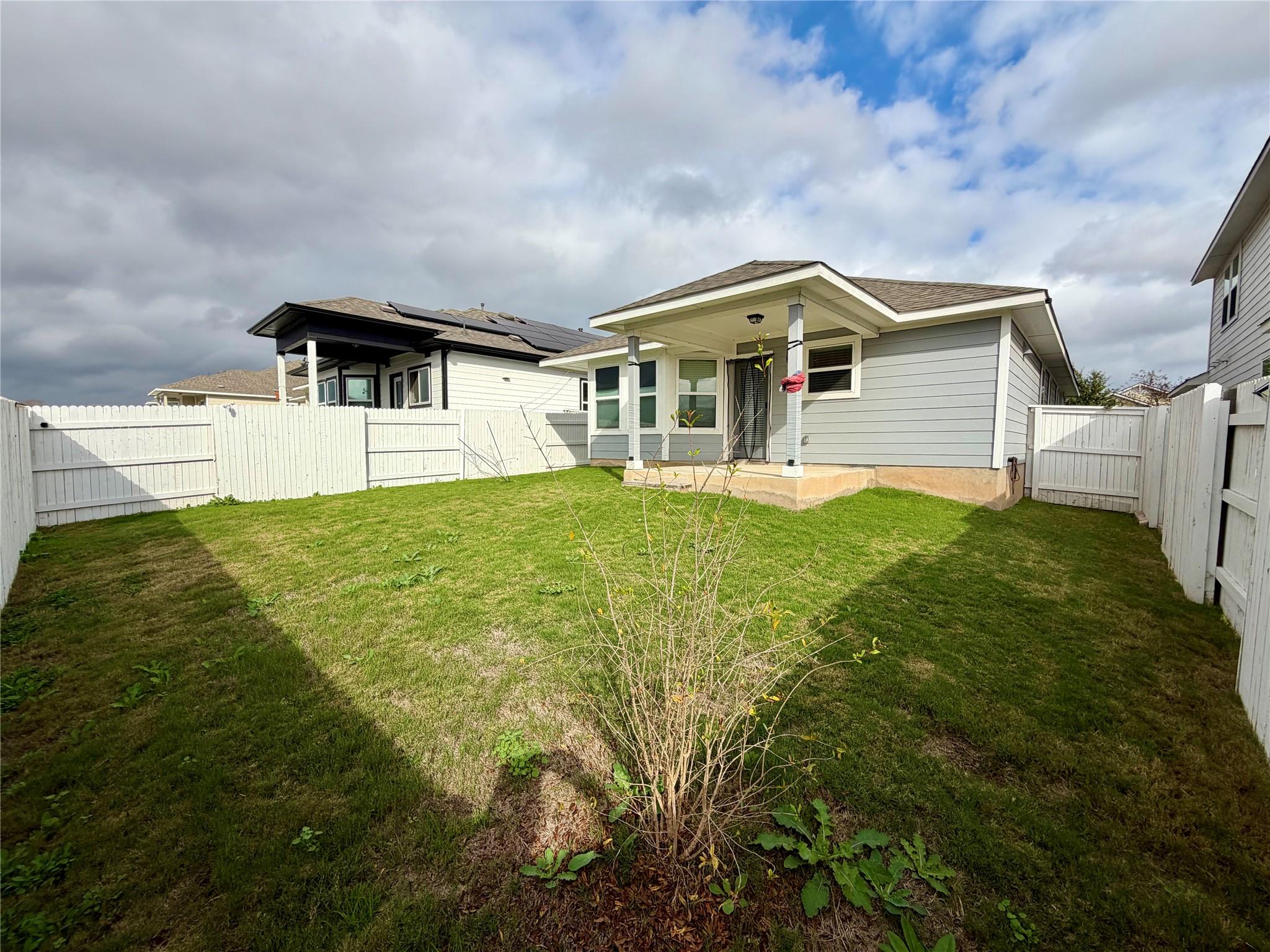 159 Appleberry Ln, Elgin, TX 78621