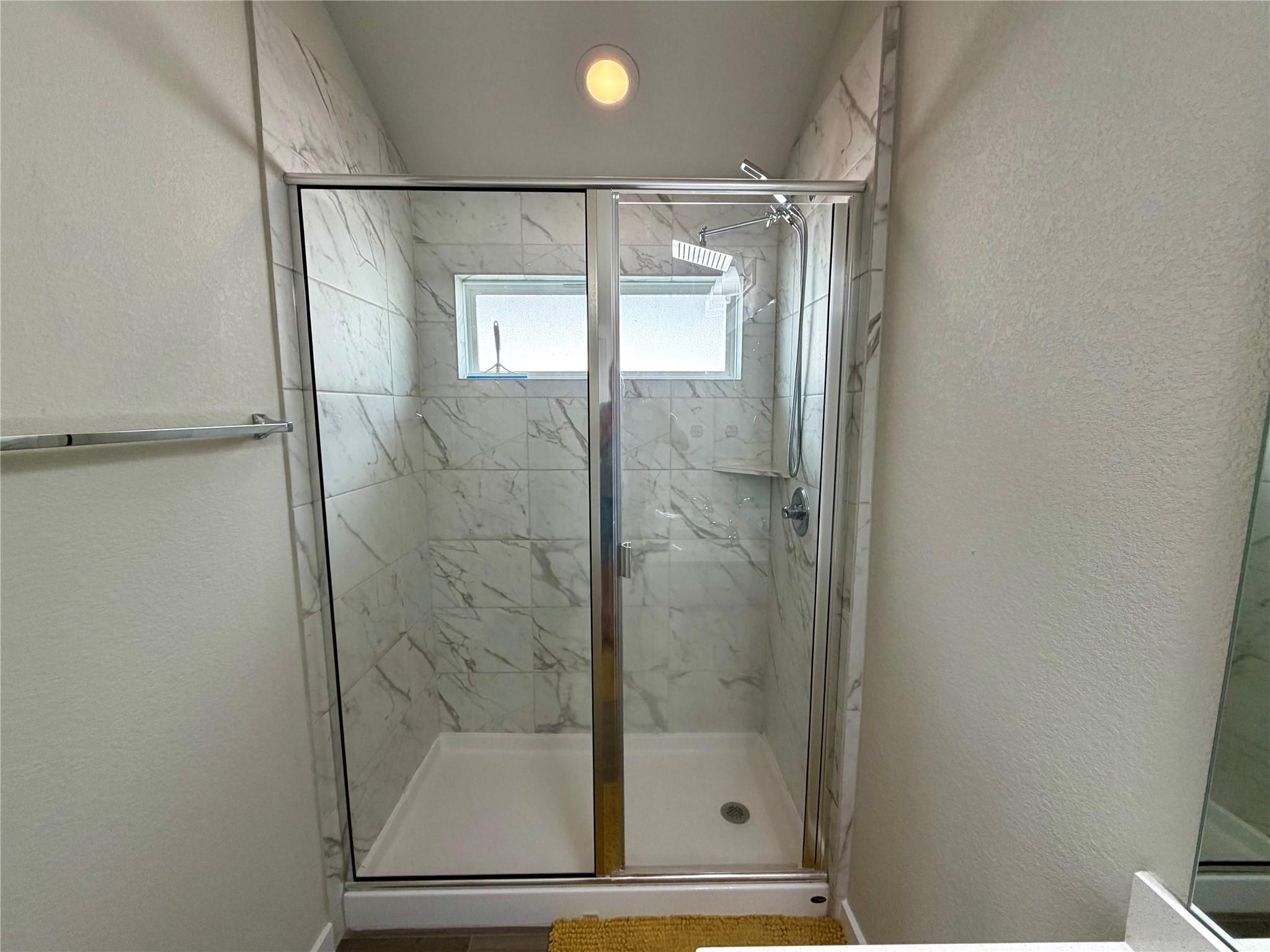 159 Appleberry Ln, Elgin, TX 78621