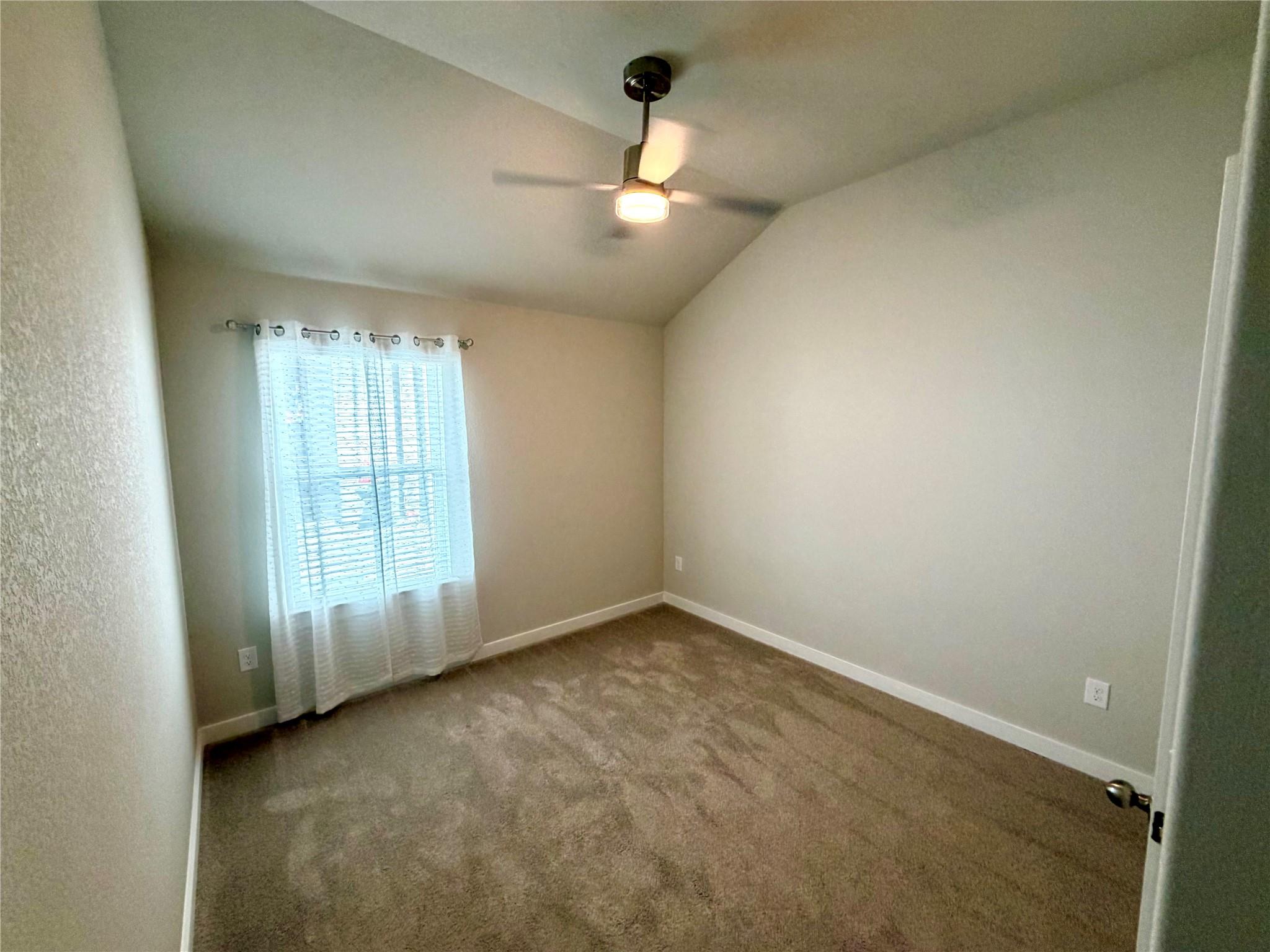 159 Appleberry Ln, Elgin, TX 78621