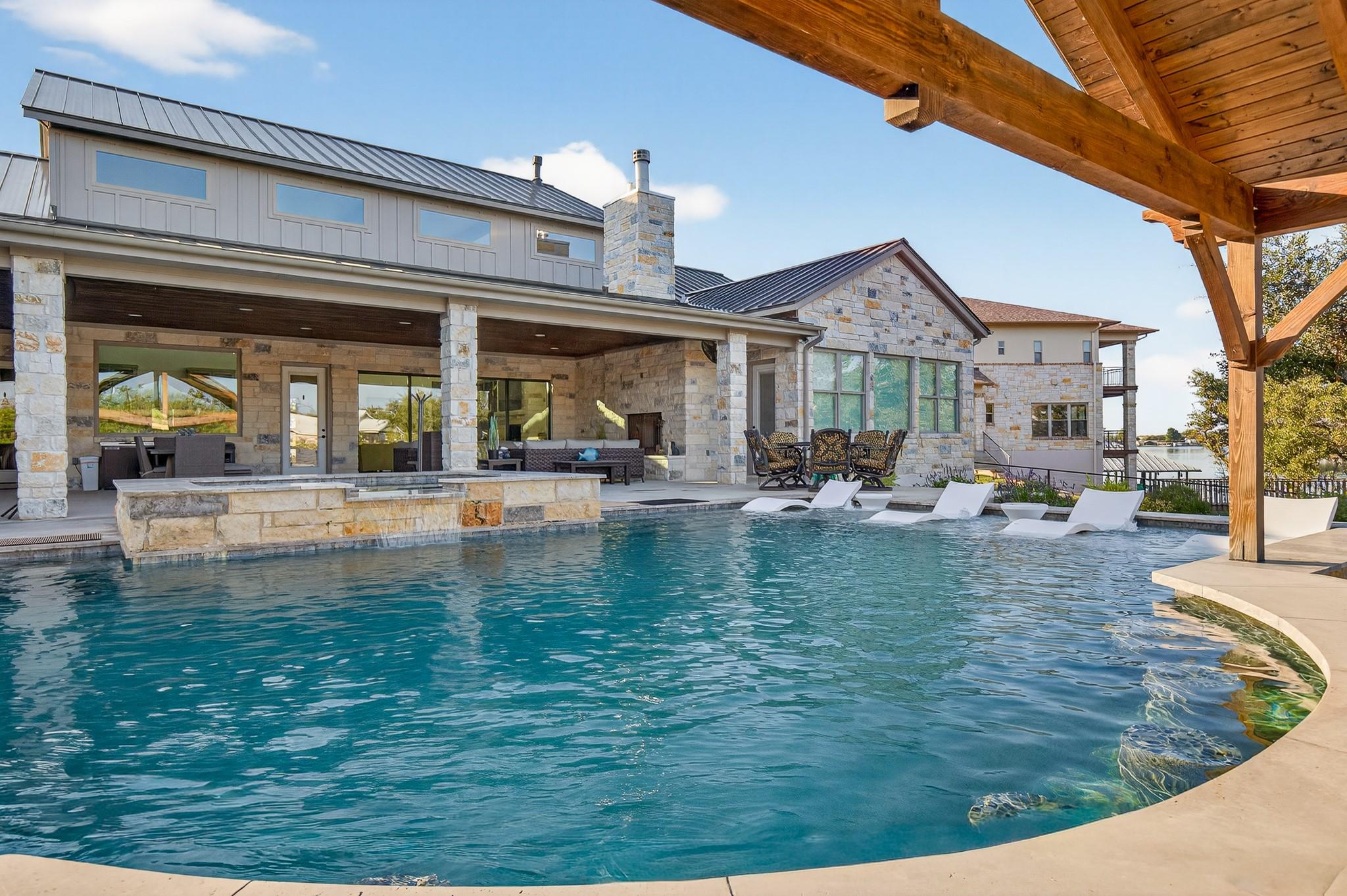 1011 Moss Downs, Granite Shoals, TX 78654