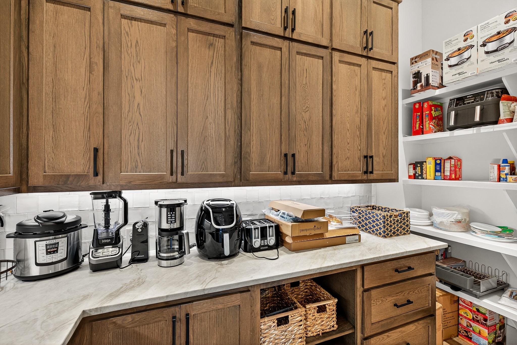 1011 Moss Downs, Granite Shoals, TX 78654