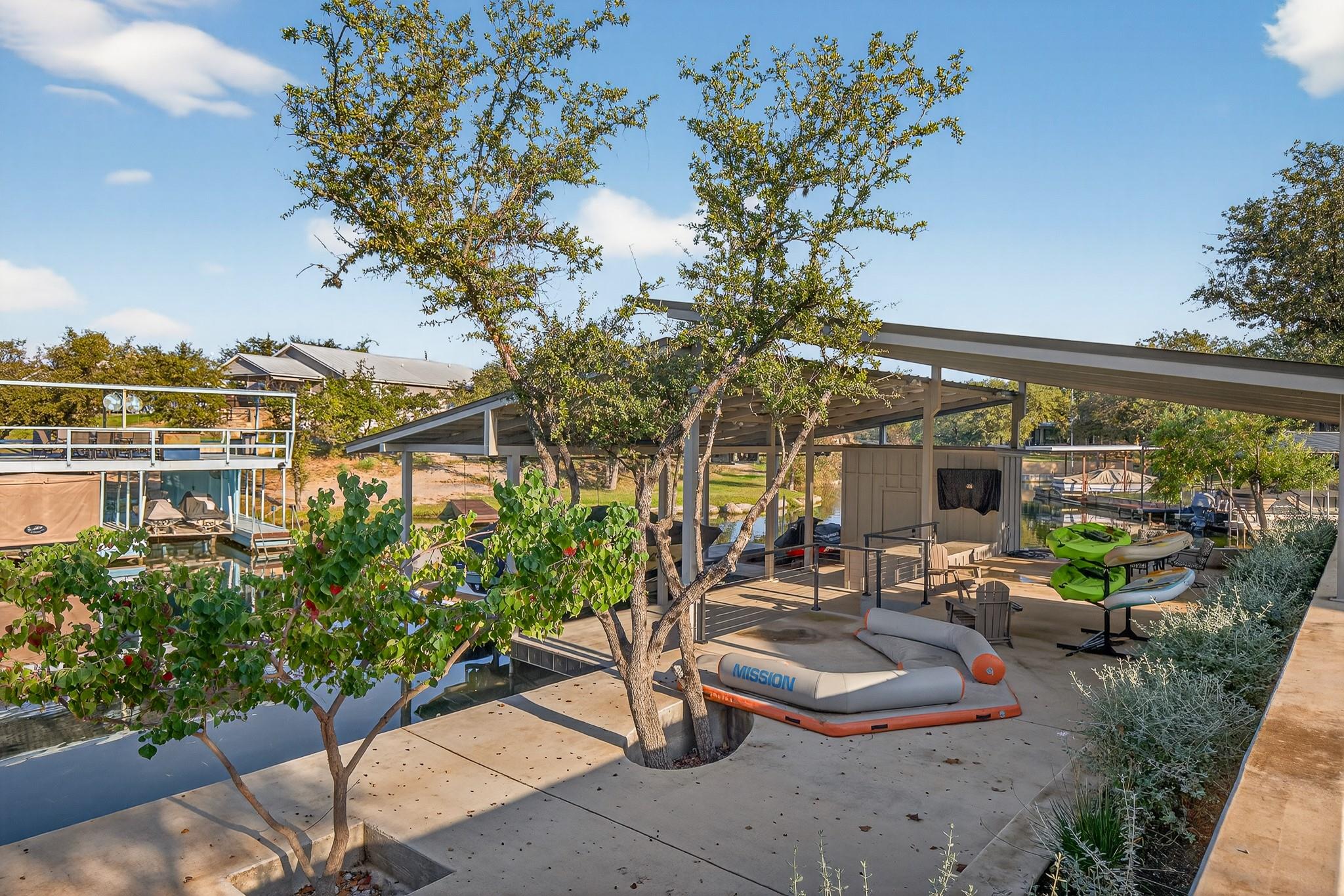 1011 Moss Downs, Granite Shoals, TX 78654