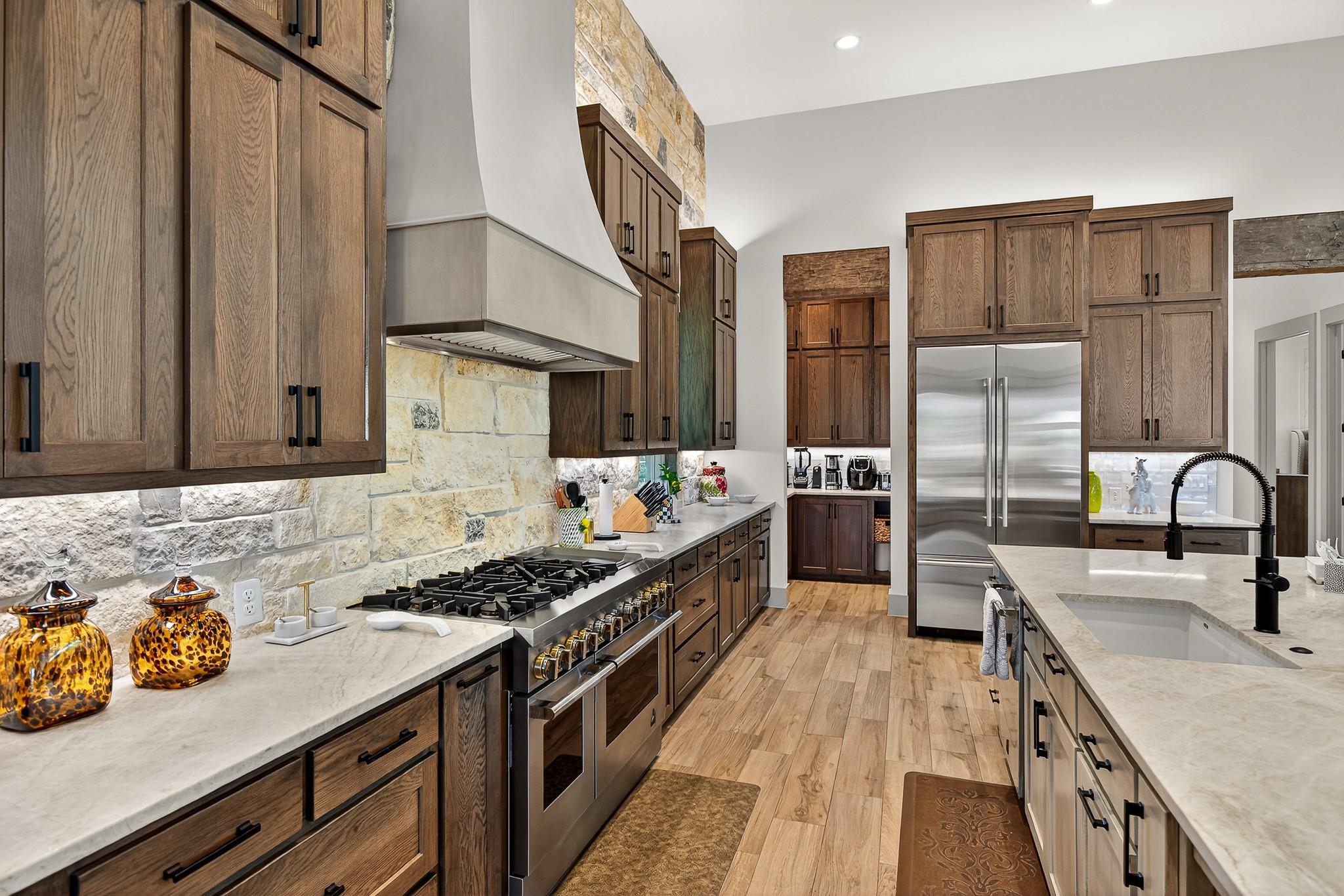 1011 Moss Downs, Granite Shoals, TX 78654