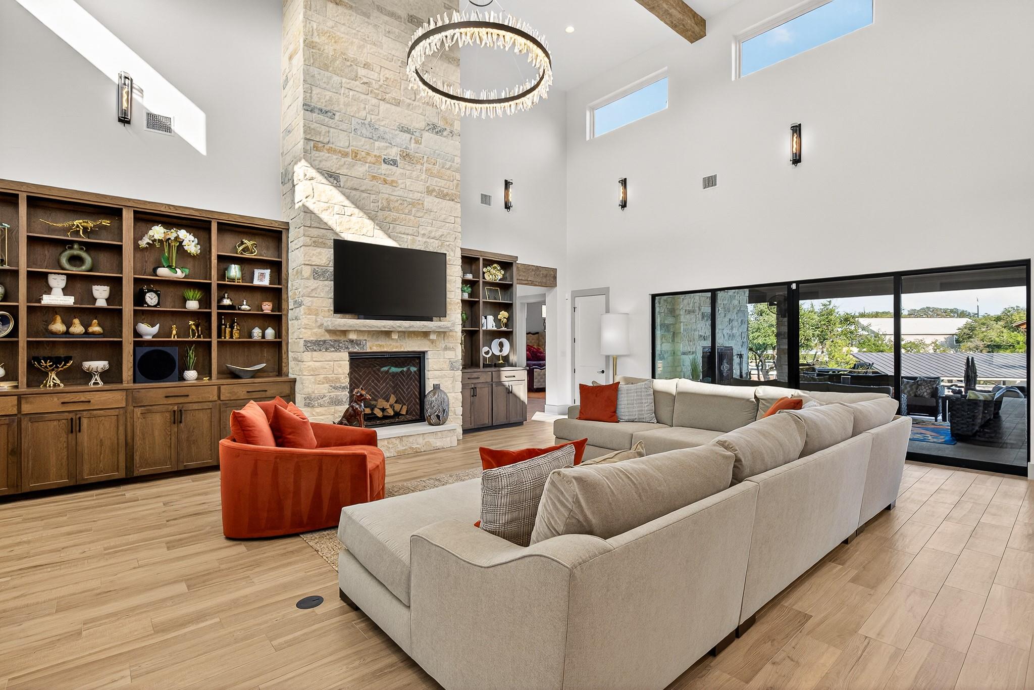 1011 Moss Downs, Granite Shoals, TX 78654