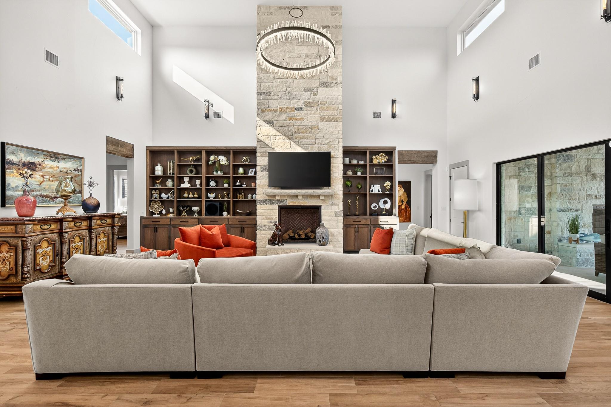 1011 Moss Downs, Granite Shoals, TX 78654