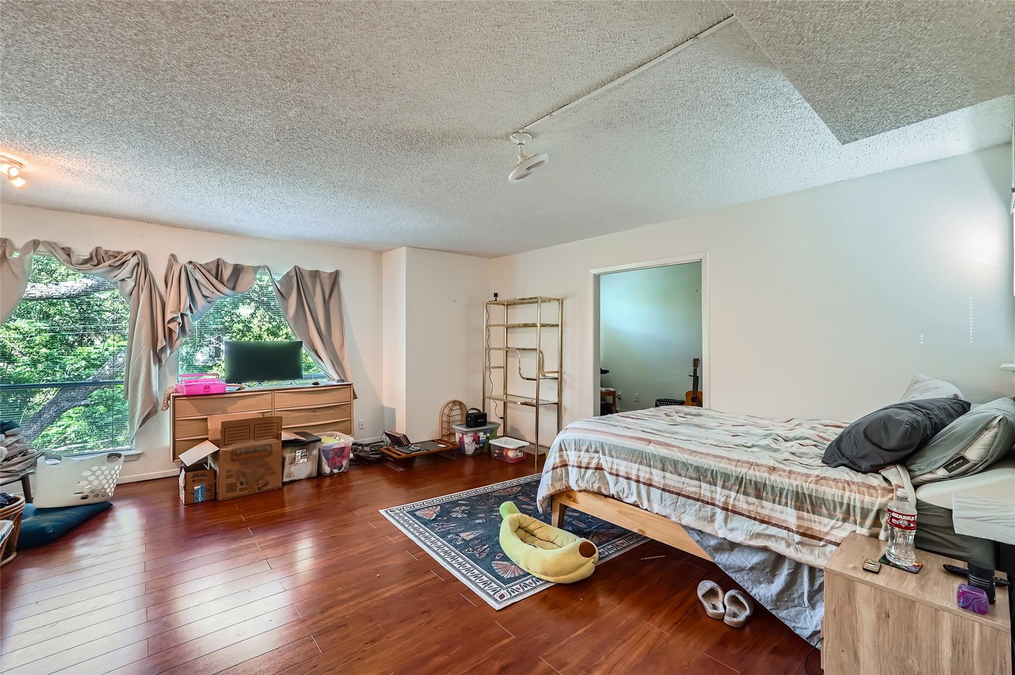 6810 Thorncliffe Dr # B, Austin, TX 78731