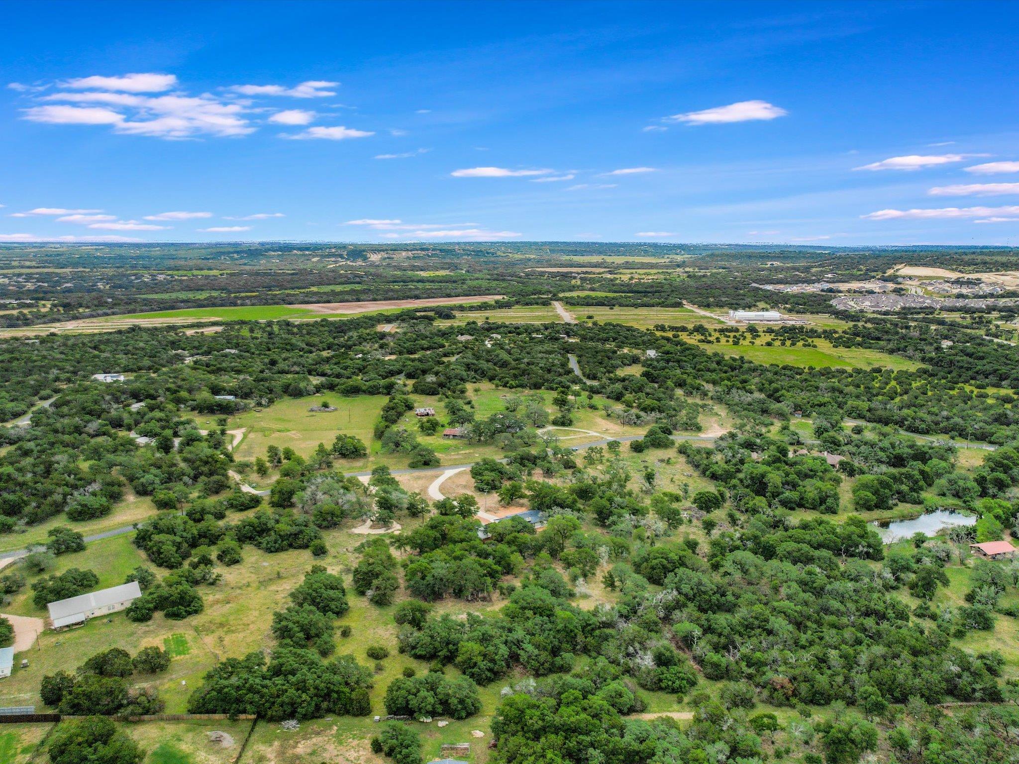 353 San Gabriel Oaks Dr, Liberty Hill, TX 78642