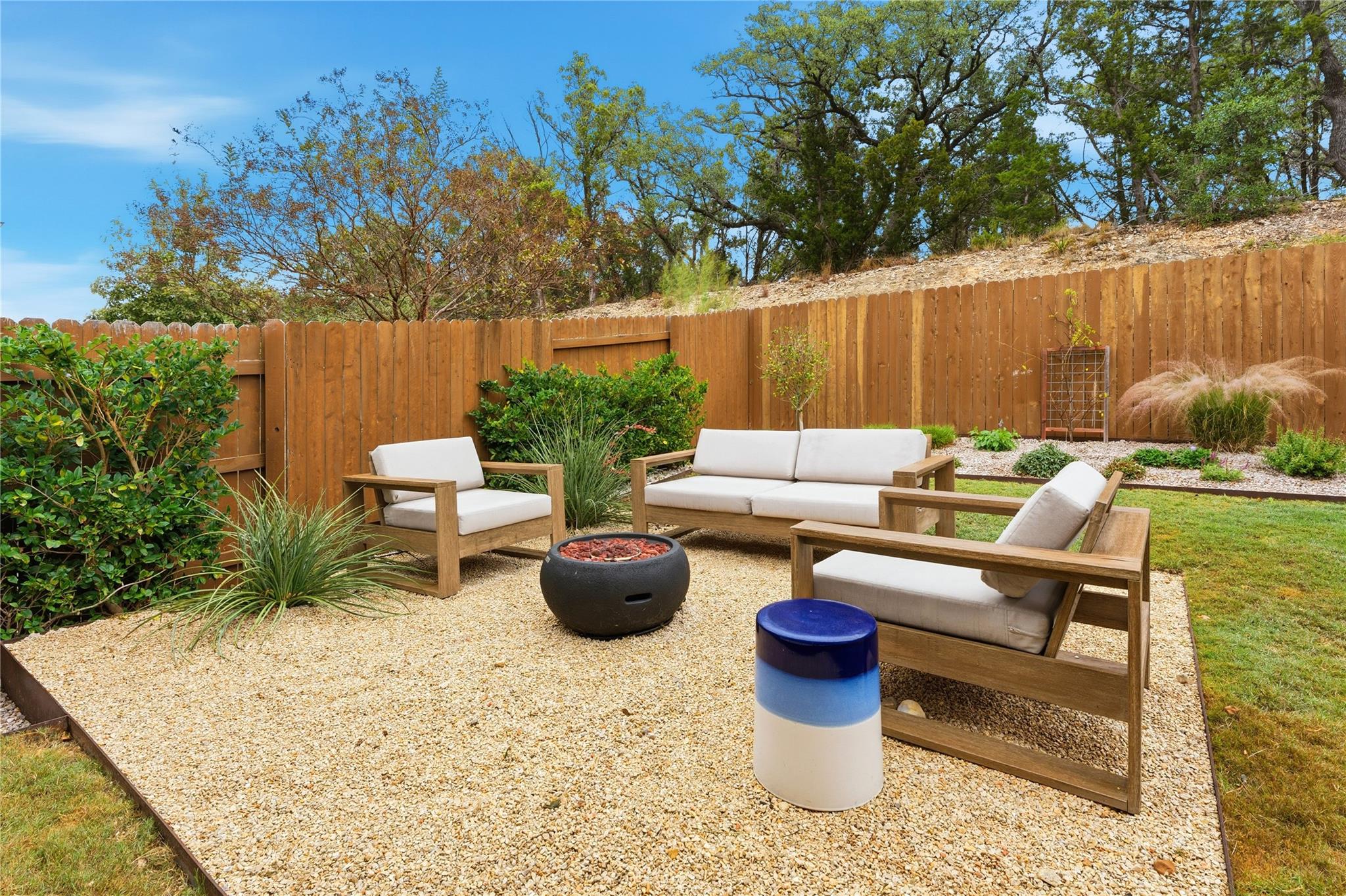 254 Dayridge Dr, Dripping Springs, TX 78620