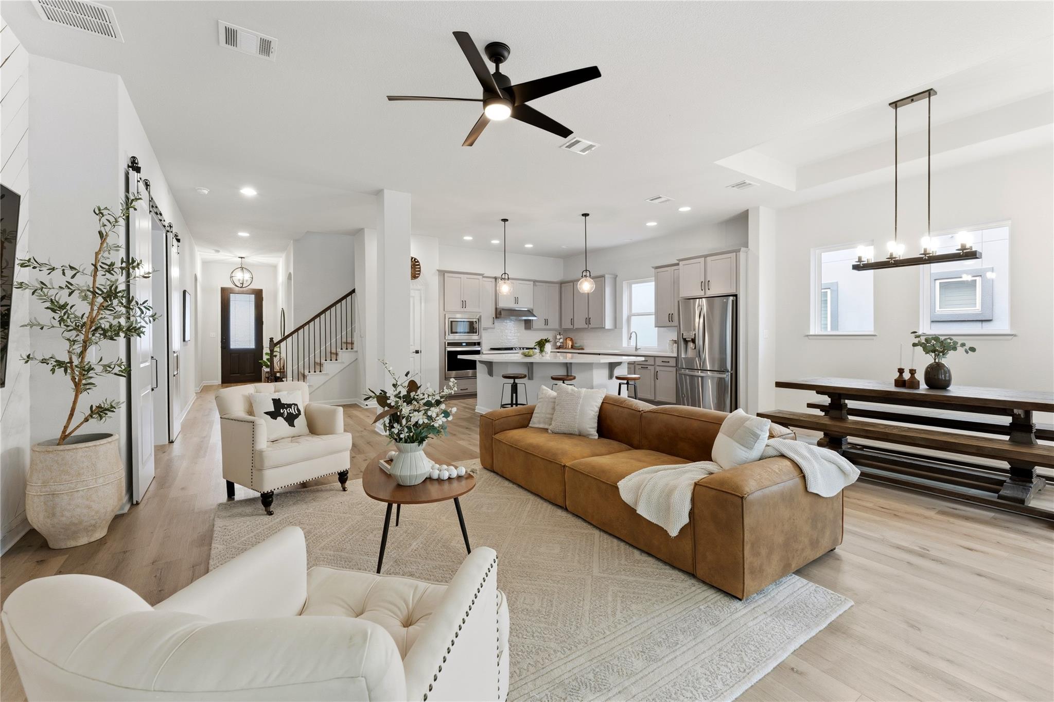 254 Dayridge Dr, Dripping Springs, TX 78620