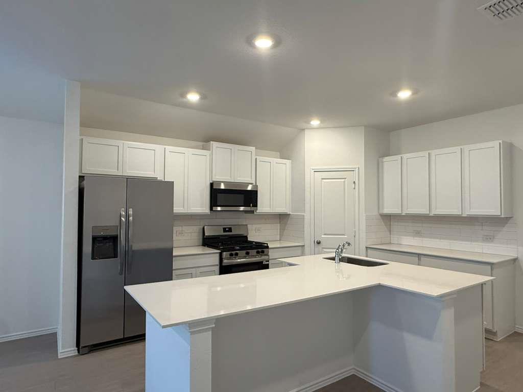 591 Sormonne Loop, Kyle, TX 78640