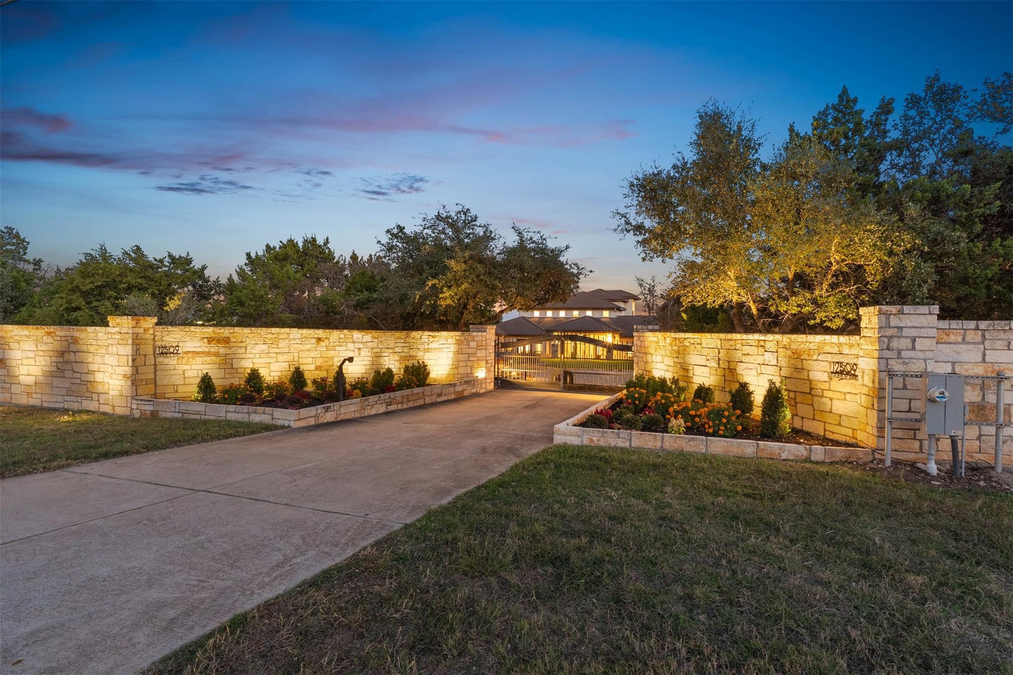 12509 Trails End Rd, Leander, TX 78641