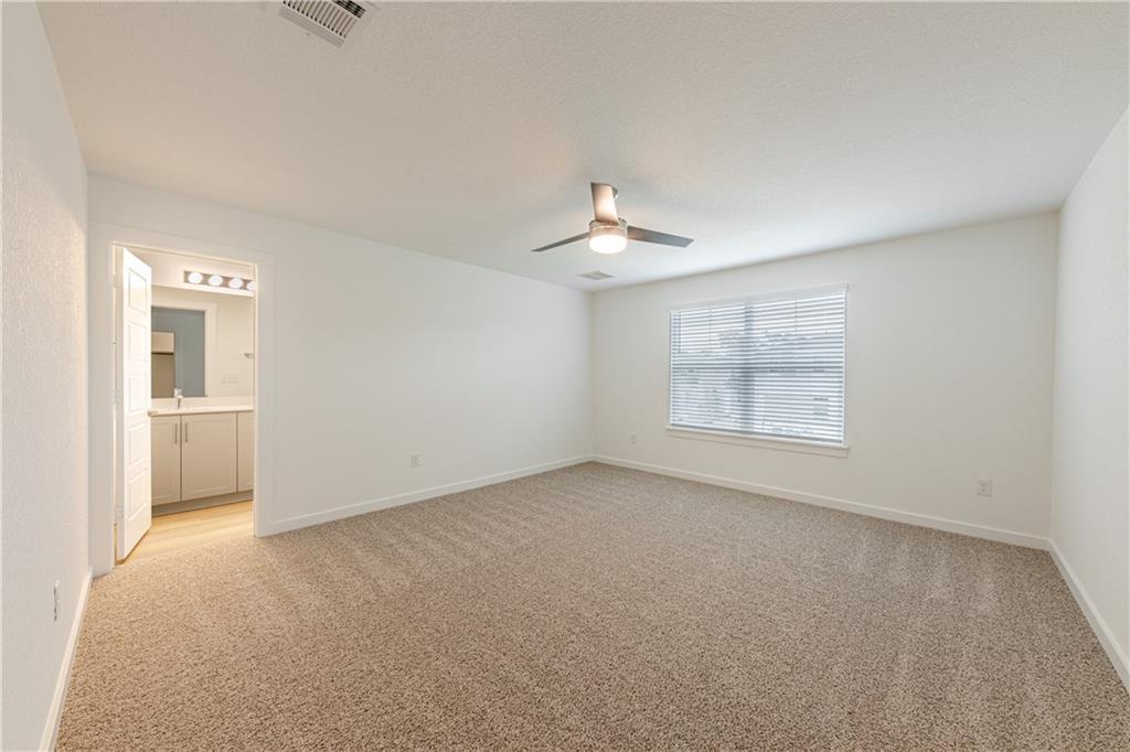 1040 Winnsboro Loop, Round Rock, TX 78664