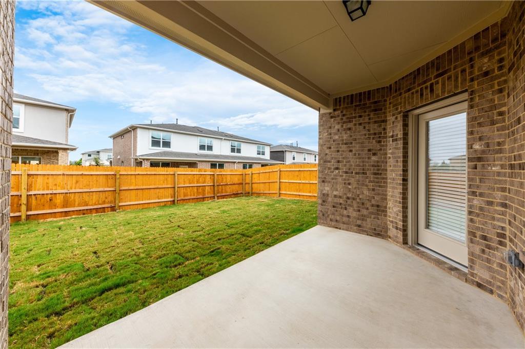 1040 Winnsboro Loop, Round Rock, TX 78664