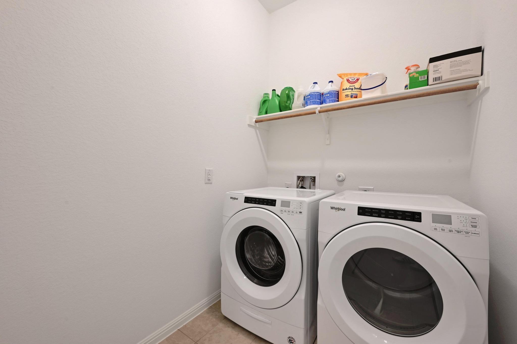 918 Valley View Dr, Leander, TX 78641