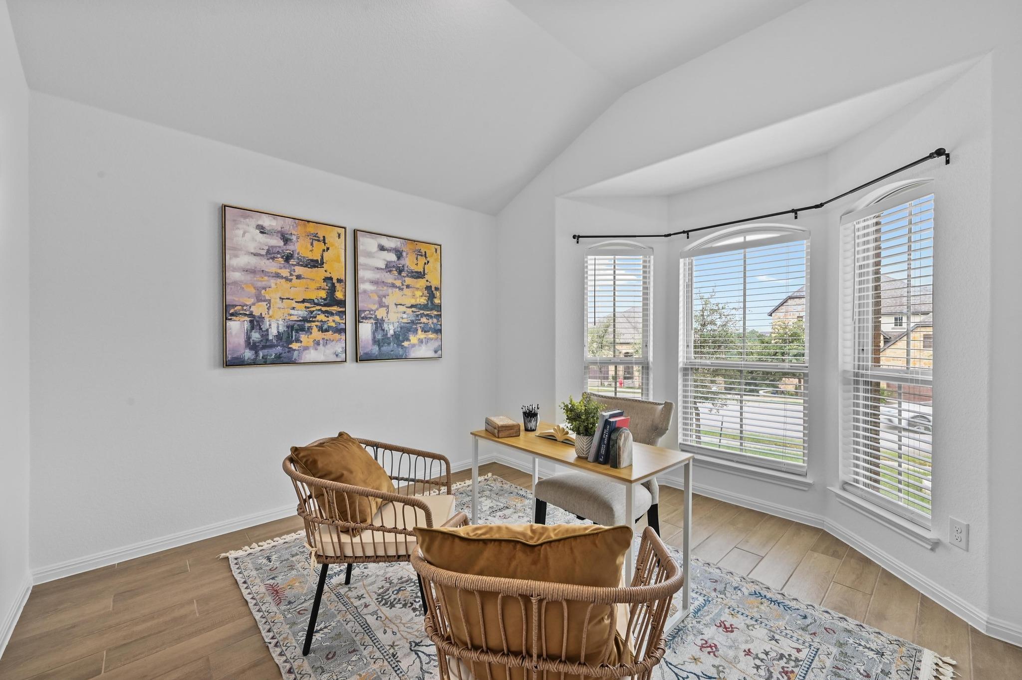 918 Valley View Dr, Leander, TX 78641