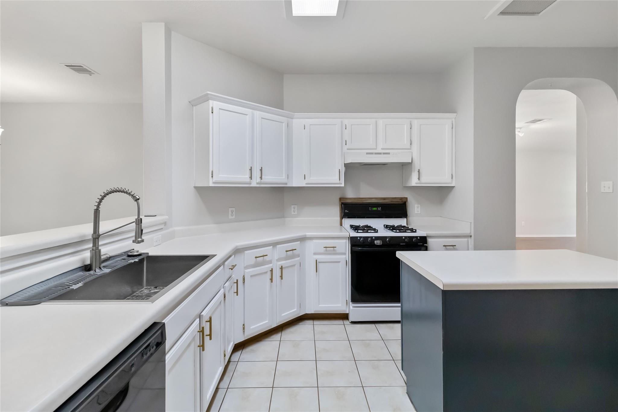 1320 Lochaline Loop, Pflugerville, TX 78660