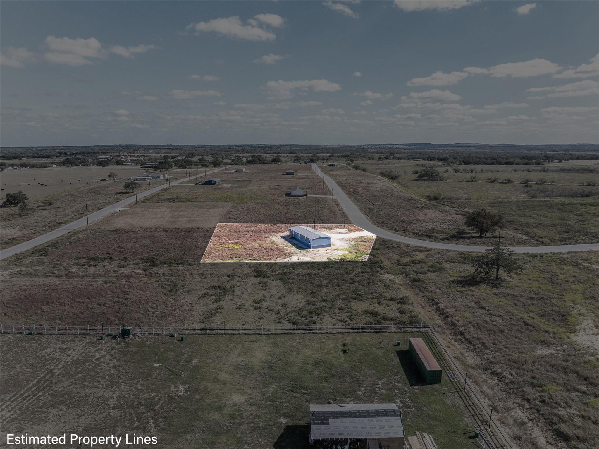 420 Beckham Dr, Dale, TX 78616