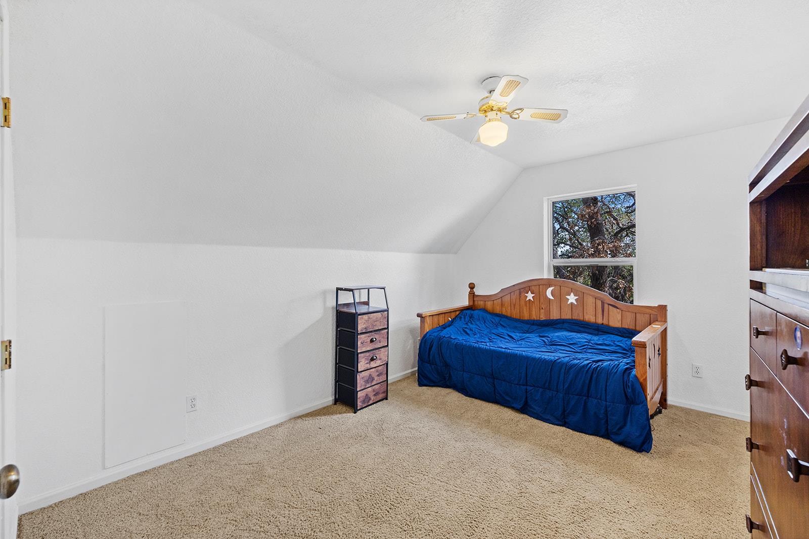 164 Bull Run Rd, Cedar Creek, TX 78612