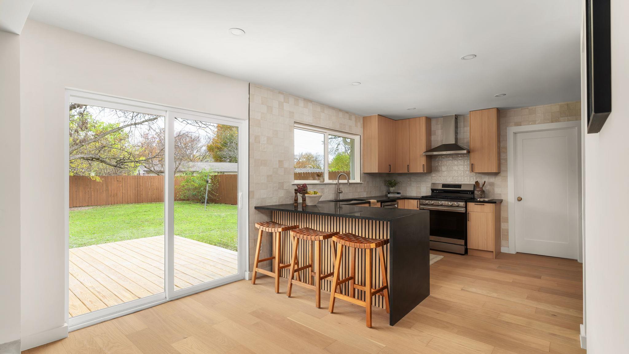 3101 Val Dr, Austin, TX 78723